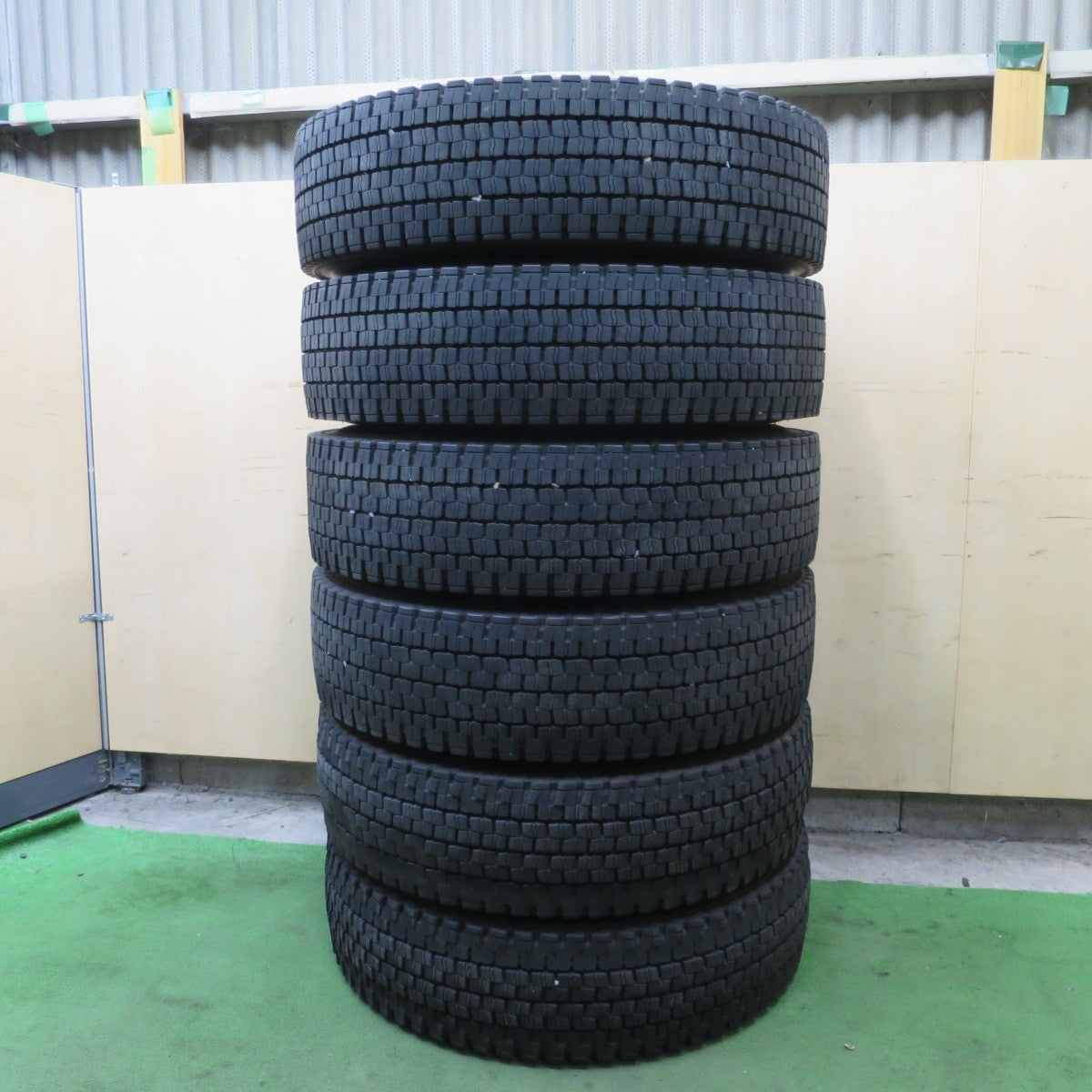 6本価格！22年★いすゞ フォワード 純正 TOPY スチール 225/80R17.5 123/122L スタッドレス ダンロップ デクテス SP001 135-9CS DECTES 17.5インチ PCD222.25/6H★6060301ナス