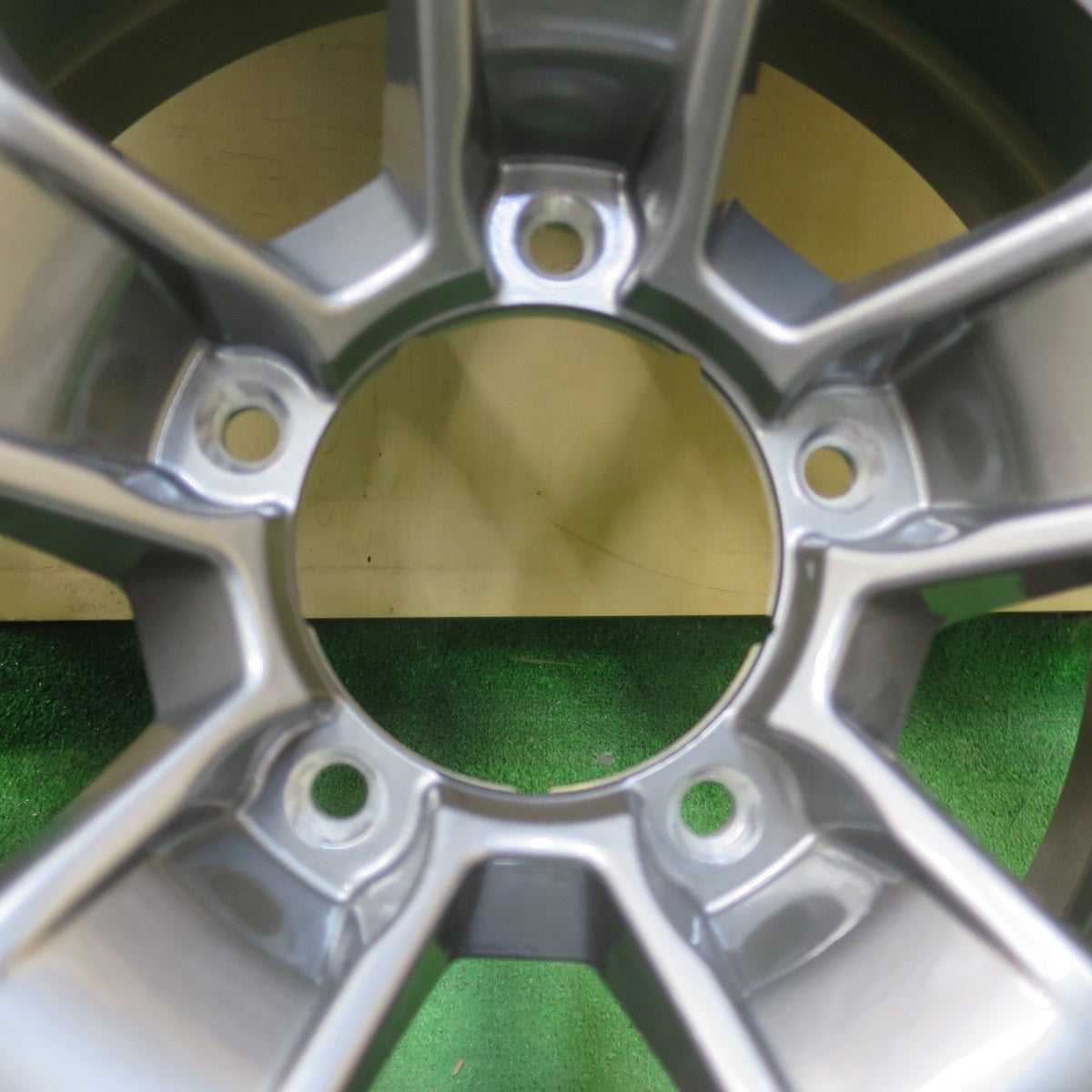 新車外し！25年★スズキ JB74W ジムニー シエラ 純正 195/80R15 ブリヂストン デューラー H/L 852 DUELER 15インチ PCD139.7/5H★6021903イノ