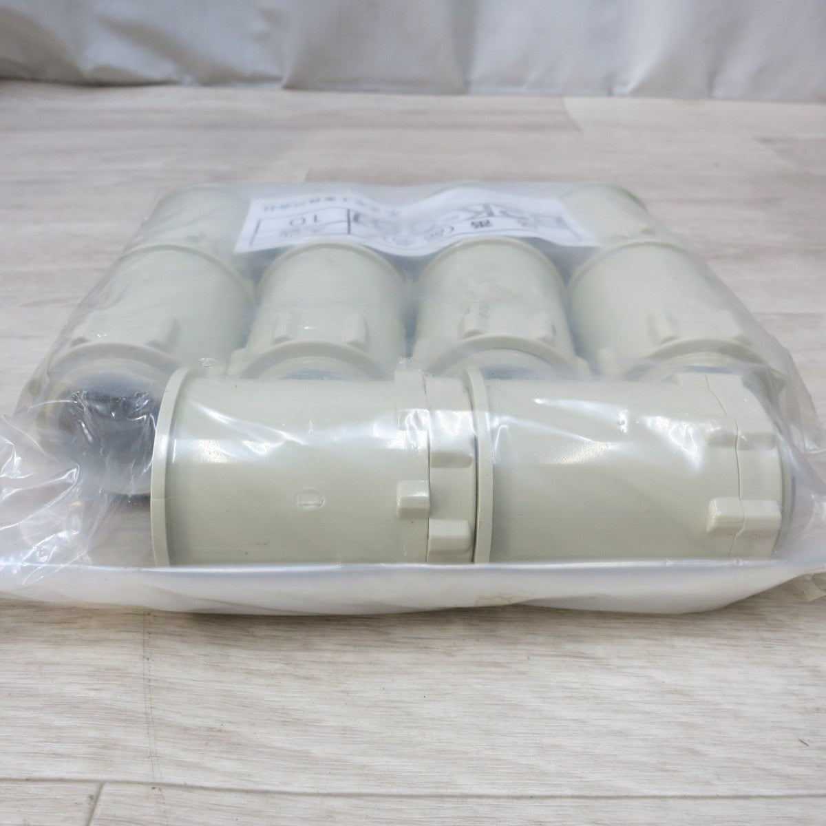 [送料無料] 未使用!まとめ売り◆未来工業 ビニル電線管 付属品 オネジ 2号 コネクタ ベージュ B2K-36J 10個×5袋◆