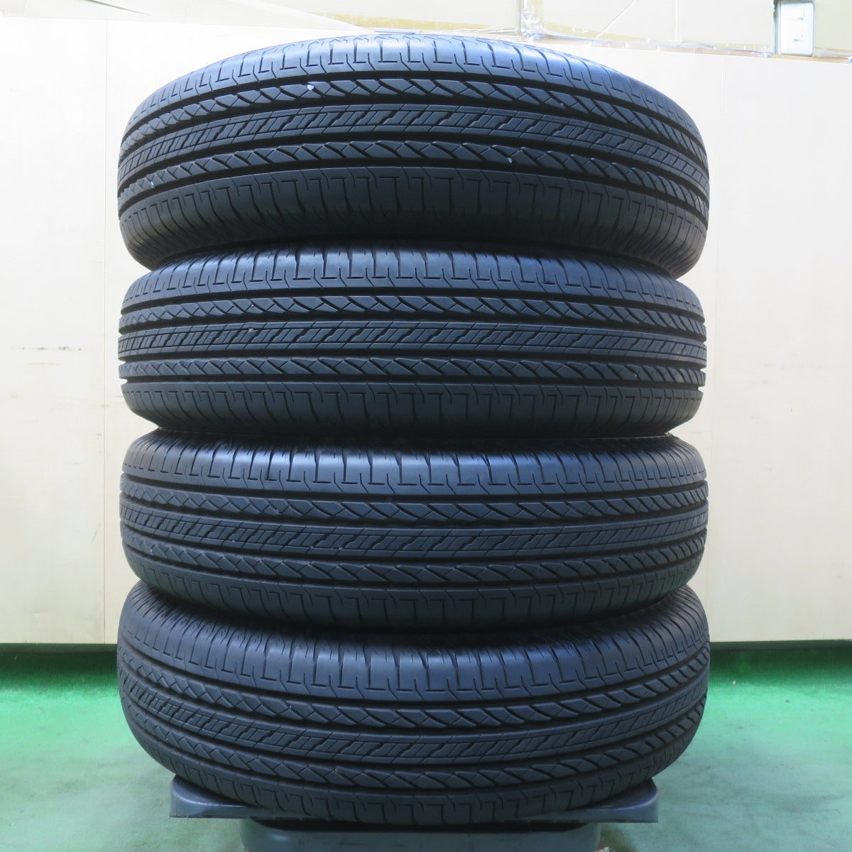 バリ溝！25年！9.5分◎195/80R15 ブリヂストン デューラー H/L 852 DUELER タイヤ 15インチ ジムニー シエラ ジムニー ノマド 等◎6081004イノタ