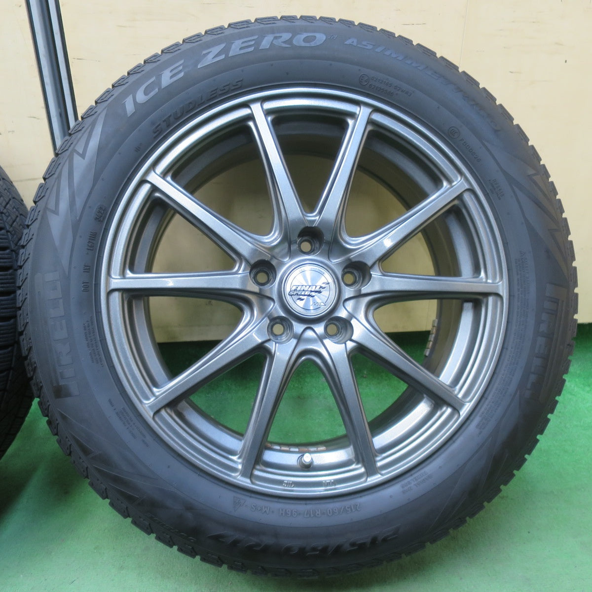 バリ溝！22年！キレイ！9分★スタッドレス 215/60R17 ピレリ アイスゼロ アシンメトリコ FINAL SPEED MiD ファイナルスピード 17インチ PCD114.3/5H★5123008イス