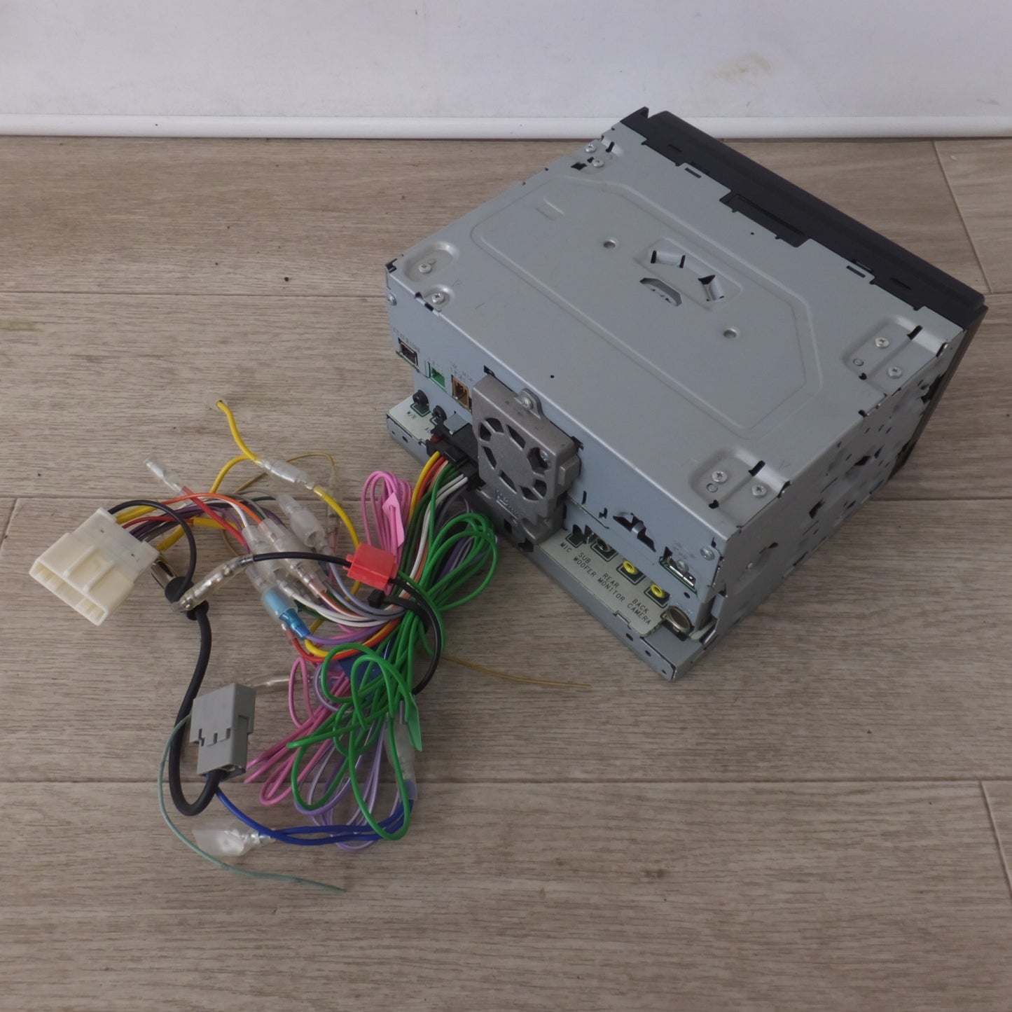 [送料無料] ★カロッツェリア carrozzeria AV一体型メモリーナビゲーション 楽ナビ AVIC-RZ303-3[10]★