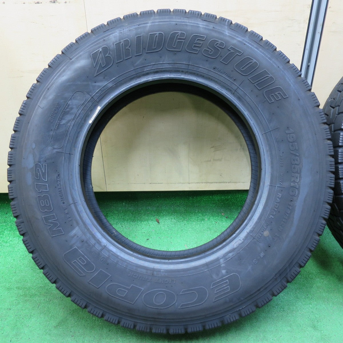 *送料無料* 4本価格！20年★トラック タイヤ 195/85R16 114/112N ブリヂストン エコピア M812 ミックス オールシーズン 16インチ★4071506イノタ