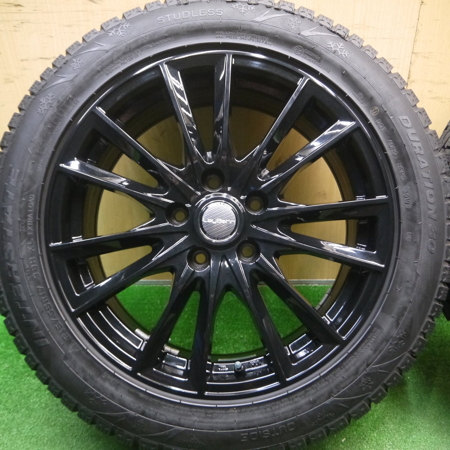 [送料無料] バリ溝！キレイ！9.5分★スタッドレス 215/55R17 インターステート DURATION30 LeyBahn GBX レイバーン 17インチ PCD114.3/5H★5030508Hス
