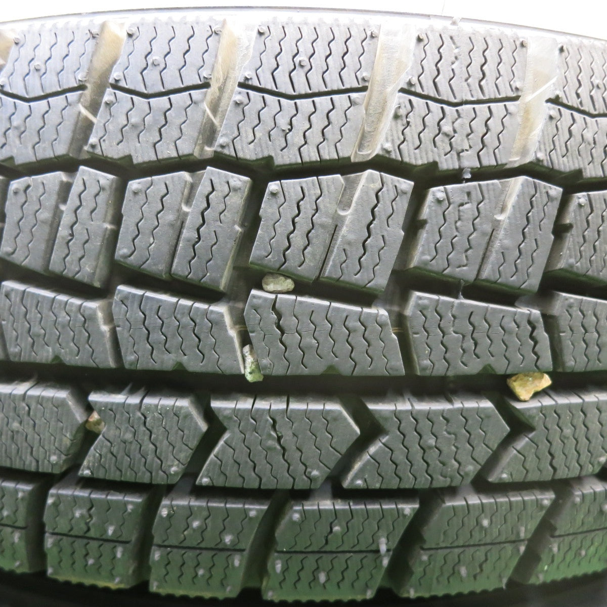 バリ溝！24年！ほぼ10分★スタッドレス 175/65R15 ダンロップ ウインターマックス WM02 ravrion LUMIERE ラブリオン 15インチ PCD100/4H★5121810HAス