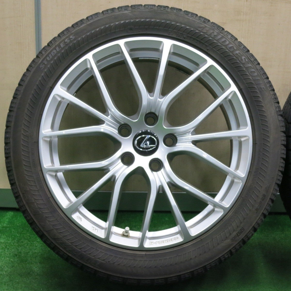 4本価格★レクサス等 阿部商会 LaStrada LEVIS 225/50R18 スタッドレス ブリヂストン ブリザック RFT PCD114.3/5H★4111406NJス