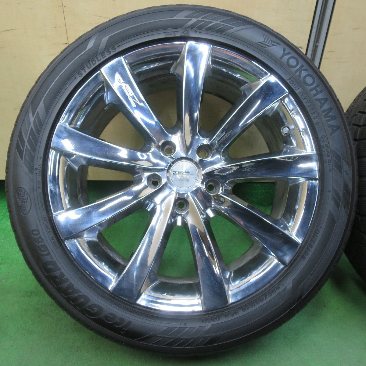 キレイ★スタッドレス 225/50R18 ヨコハマ アイスガード iG60 ZEA STYLE/FN 18インチ PCD114.3/5H★5031011イス
