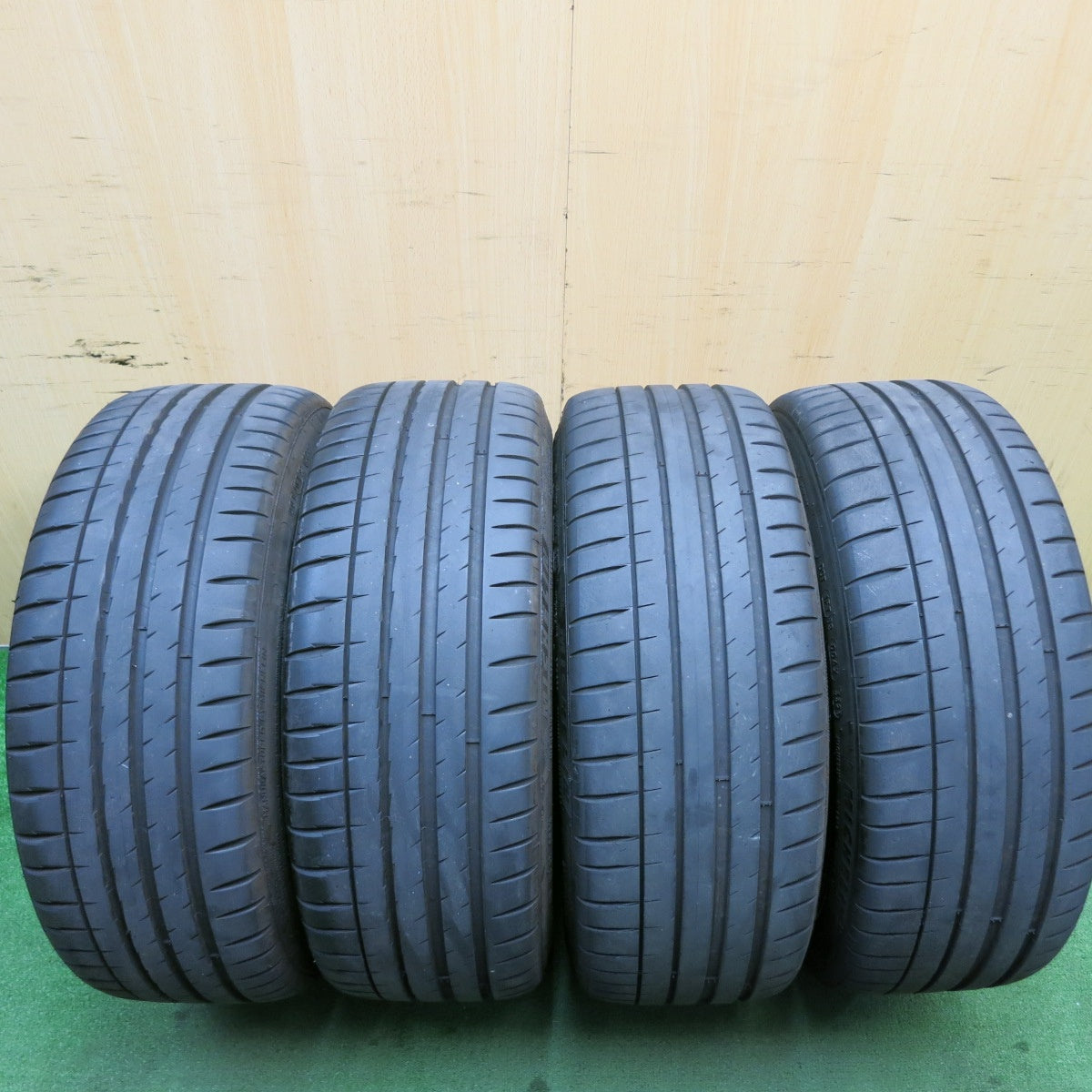 バリ溝！23年！キレイ！9.5分★ミニ クーパー 等 BBS LM455 205/40R18 ミシュラン パイロットスポーツ4 18インチ PCD112/5H★5051604AKノ
