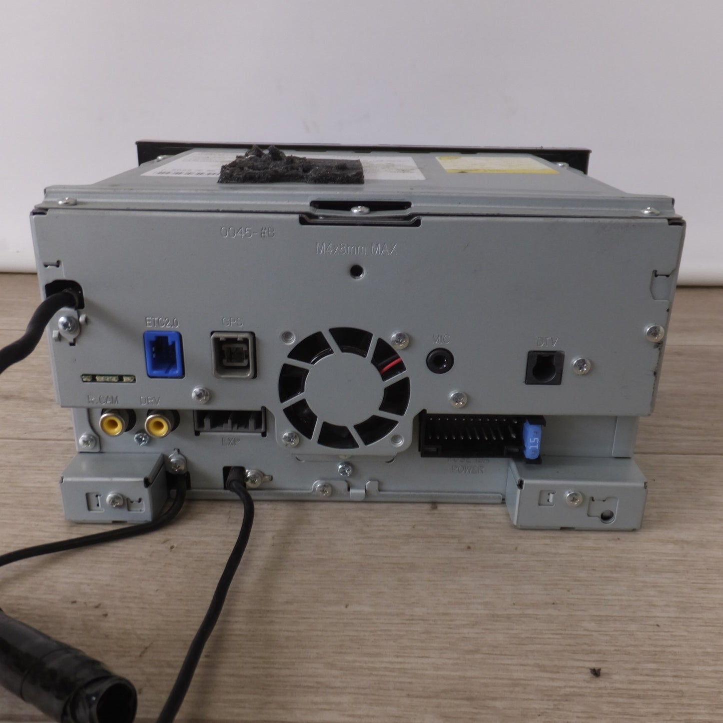 [送料無料] ★ケンウッド KENWOOD AVナビゲーションシステム MDV-D308BTW[40]★