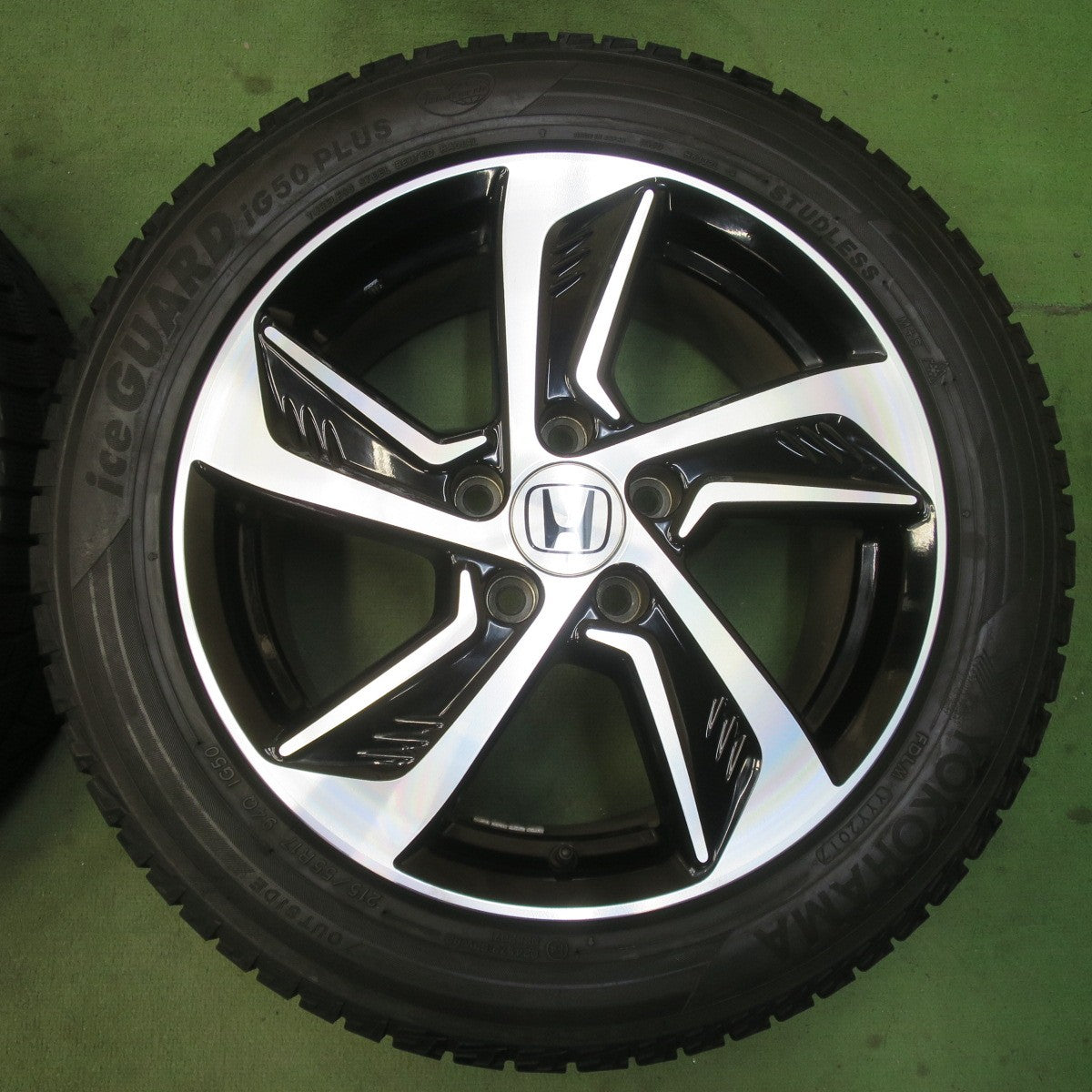 バリ溝！キレイ！9分★ホンダ RC オデッセイ アブソルート 純正 215/55R17 スタッドレス ヨコハマ アイスガード iG50 プラス 17インチ PCD114.3/5H★6032405イス