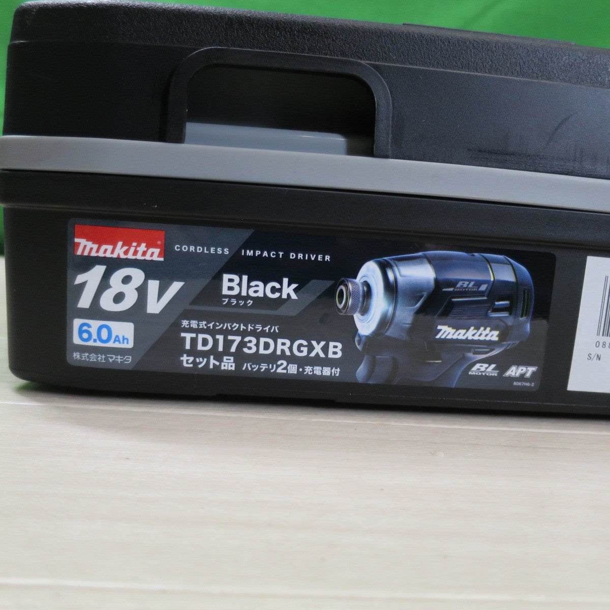 [送料無料] キレイ！バッテリー2個☆マキタ 充電式 インパクトドライバ TD173D 電動 工具 makita 18V BL1860B 充電器 DC18RF☆