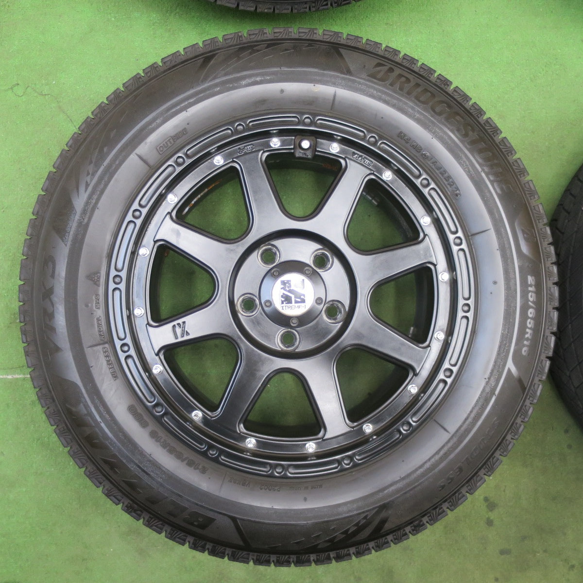 バリ溝！22年！キレイ！9.5分★スタッドレス 215/65R16 ブリヂストン ブリザック VRX3 XTREME-J XJ エクストリームJ 16インチ PCD114.3/5H★6021903TTス
