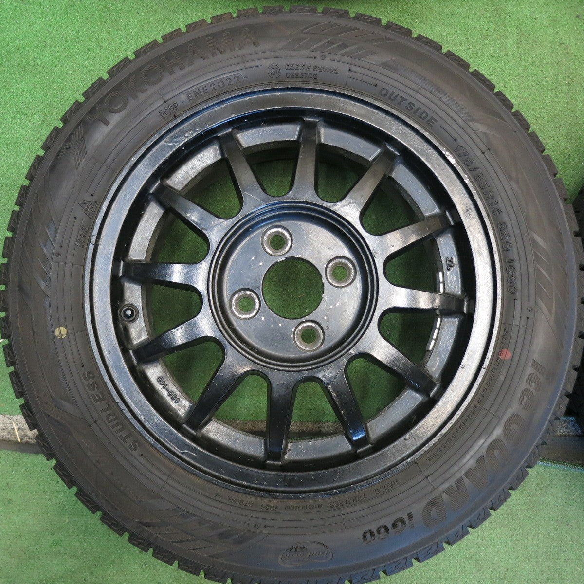 バリ溝！22年！9.5分以上◎スタッドレス 175/65R14 ヨコハマ アイスガード iG60 社外 アルミ 14インチ PCD100/4H◎6080202HAス
