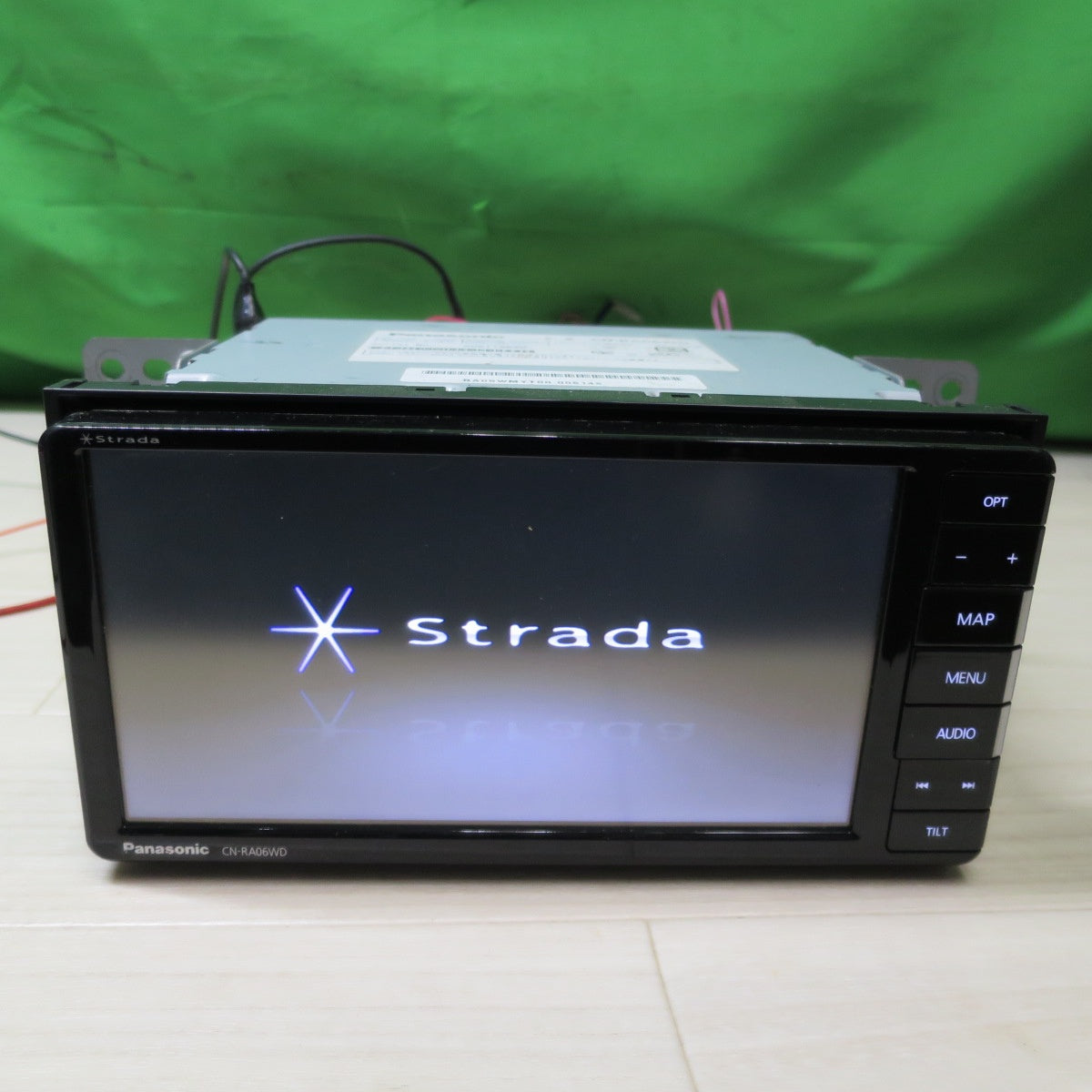 [送料無料] 付属品付き☆Panasonic ストラーダ カーナビ ステーション 7型 ワイド CN-RA06WD ドラレコ CA-DR03TD セット 地図データ 2022年 Strada☆