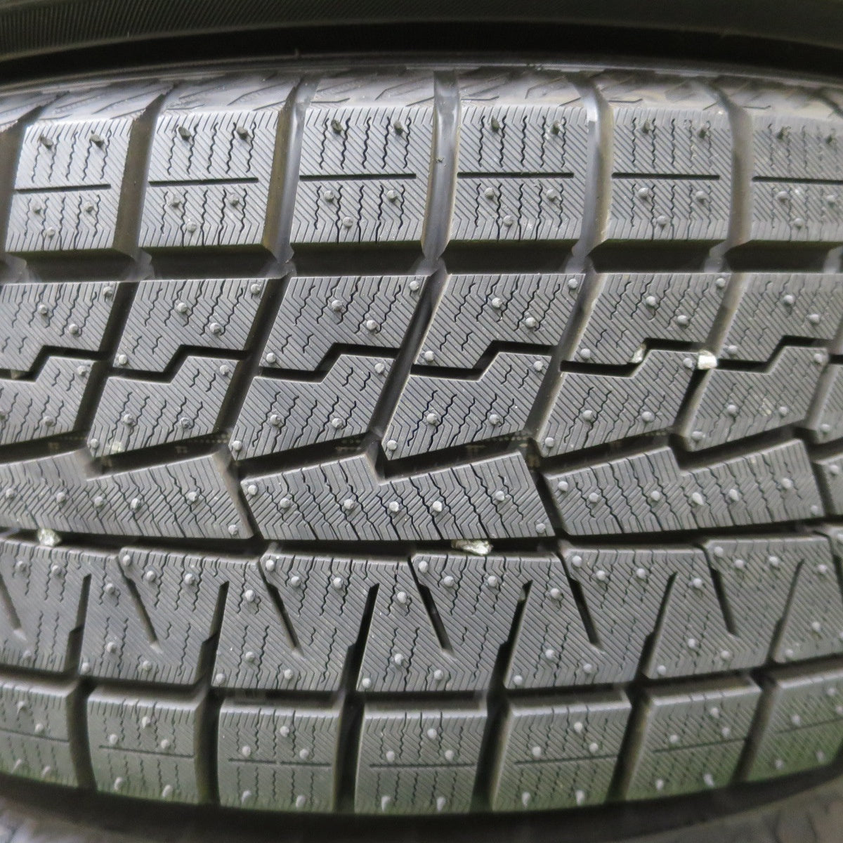 ほぼ未使用！25年！キレイ★ロッキー ライズ 等 195/65R16 スタッドレス ヨコハマ アイスガード iG70 CEREBRO WA45 セレブロ 16インチ PCD100/5H★6042901NGス