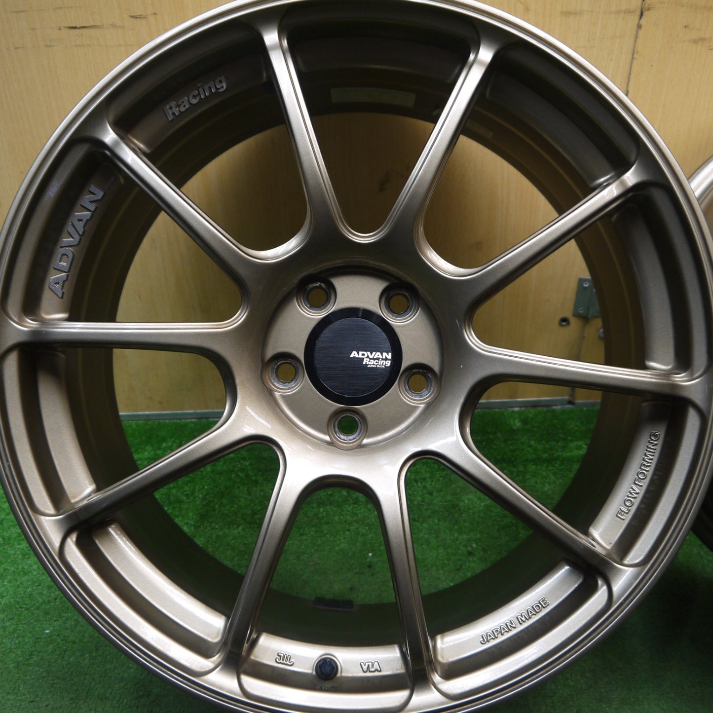 キレイ★プリウス 86 BRZ 等 ADVAN Racing RZ2 18インチ ホイール アドバン レーシング PCD100/5H★5093001Hホ