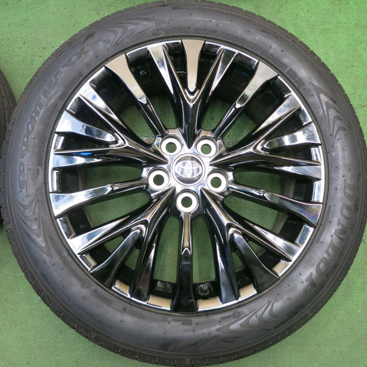バリ溝！23年！ほぼ10分★トヨタ 40系 ヴェルファイア Zプレミア 純正 225/55R19 ダンロップ SPスポーツマックス 060 19インチ PCD120/5H★5080901HAノ