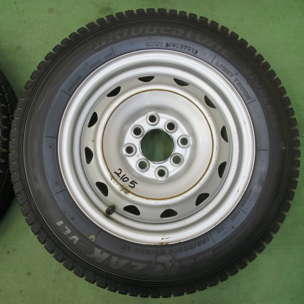 バリ溝！22年！9.5分以上★スタッドレス 155/80R14 88/86N ブリヂストン ブリザック VL1 スチール ホイール 14インチ PCD100 114.3/4H マルチ★6022302イス