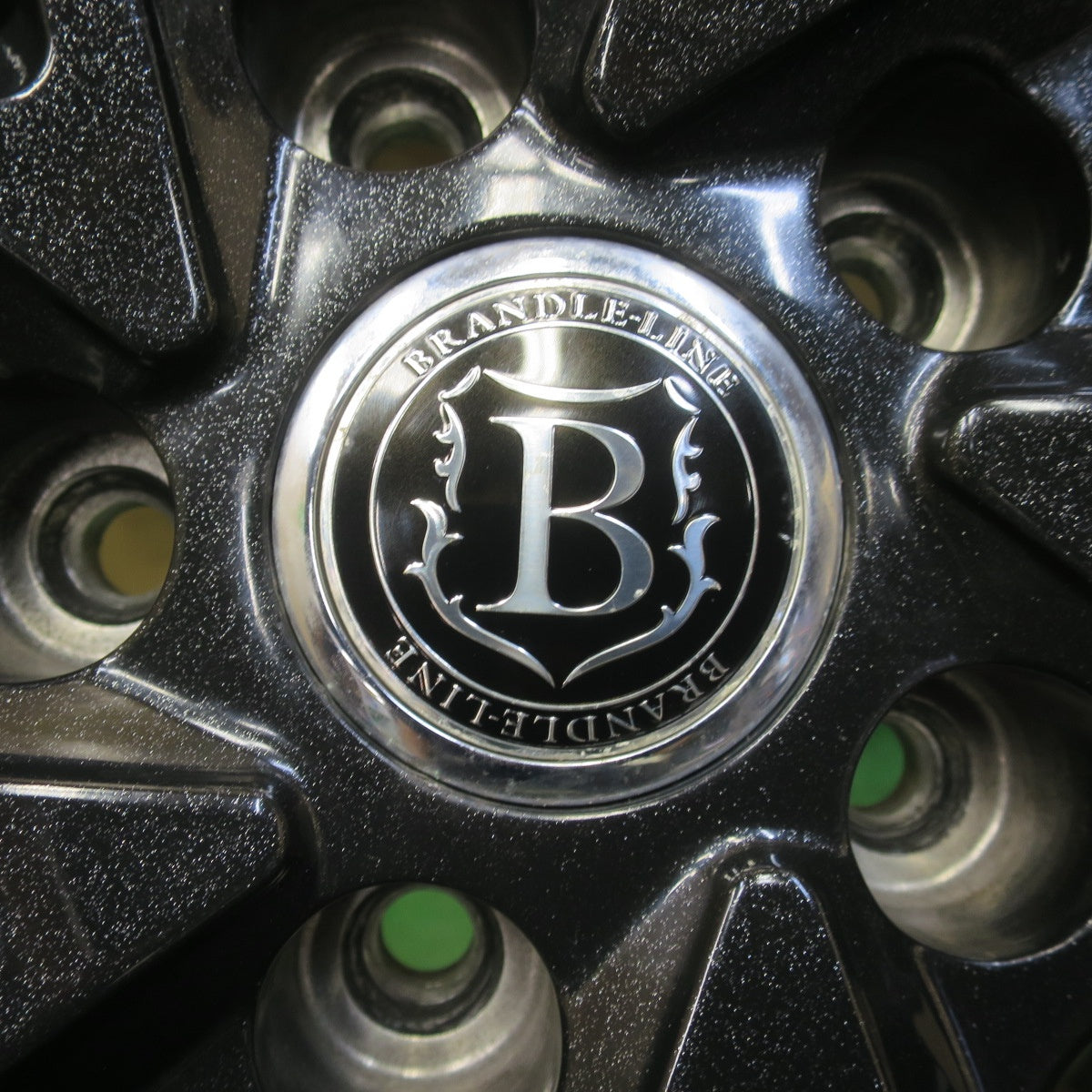 バリ溝！キレイ！9分★スタッドレス 215/60R17 ヨコハマ アイスガード iG60 BRANDLE-LINE ブランドルライン 17インチ PCD114.3/5H★6051202イス