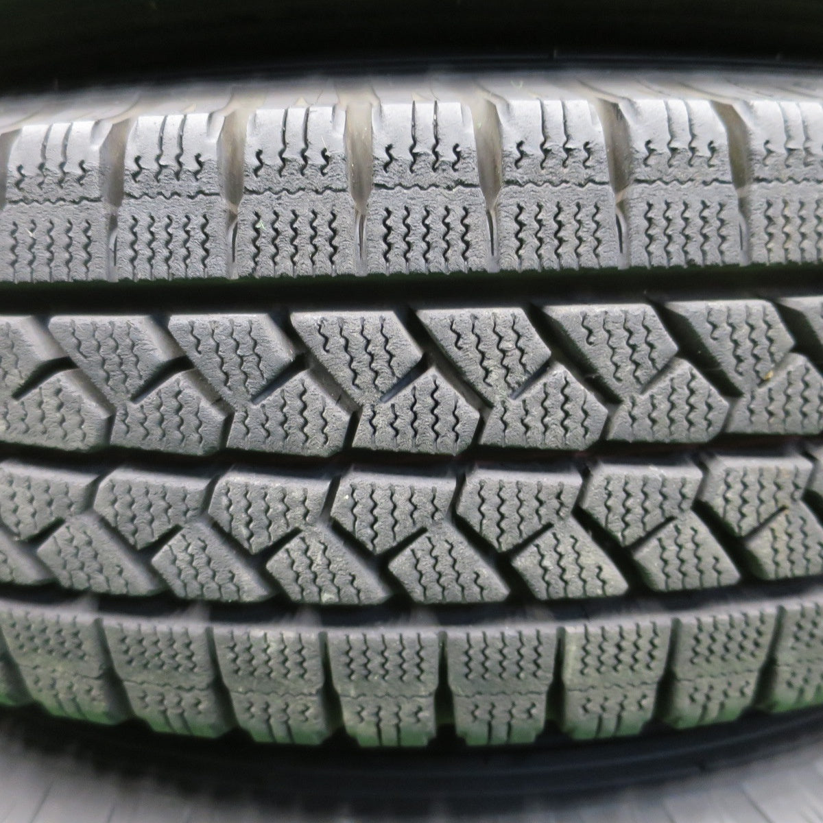 バリ溝！21年！9.5分★スタッドレス 155/80R14 88/86N ブリヂストン ブリザック VL1 CVW 社外 アルミ 14インチ PCD100/4H★5121401NKス