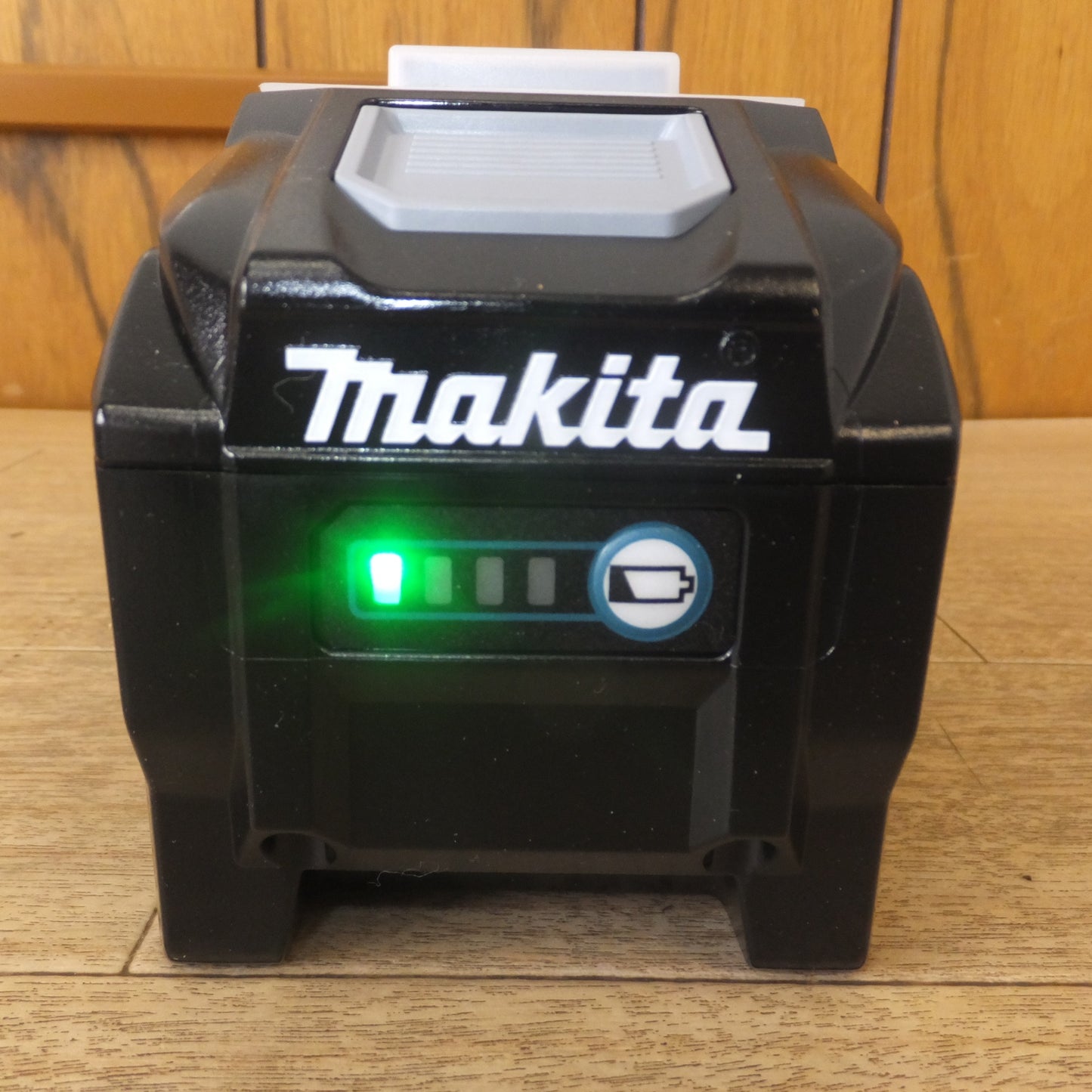 [送料無料] 未使用★マキタ makita Li-ion バッテリ BL4050F XGT A-72372　5.0Ah DC36V DC40V(max) 180Wh 10INR19/66-2 Li-ion20★