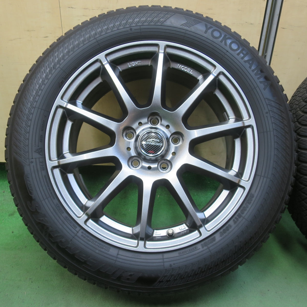 バリ溝！22年！キレイ！8.5分★215/60R17 ヨコハマ BluEarth-4S AW21 オールシーズン SCHNEIDER MiD シュナイダー 17インチ PCD114.3/5H★6040806イノ