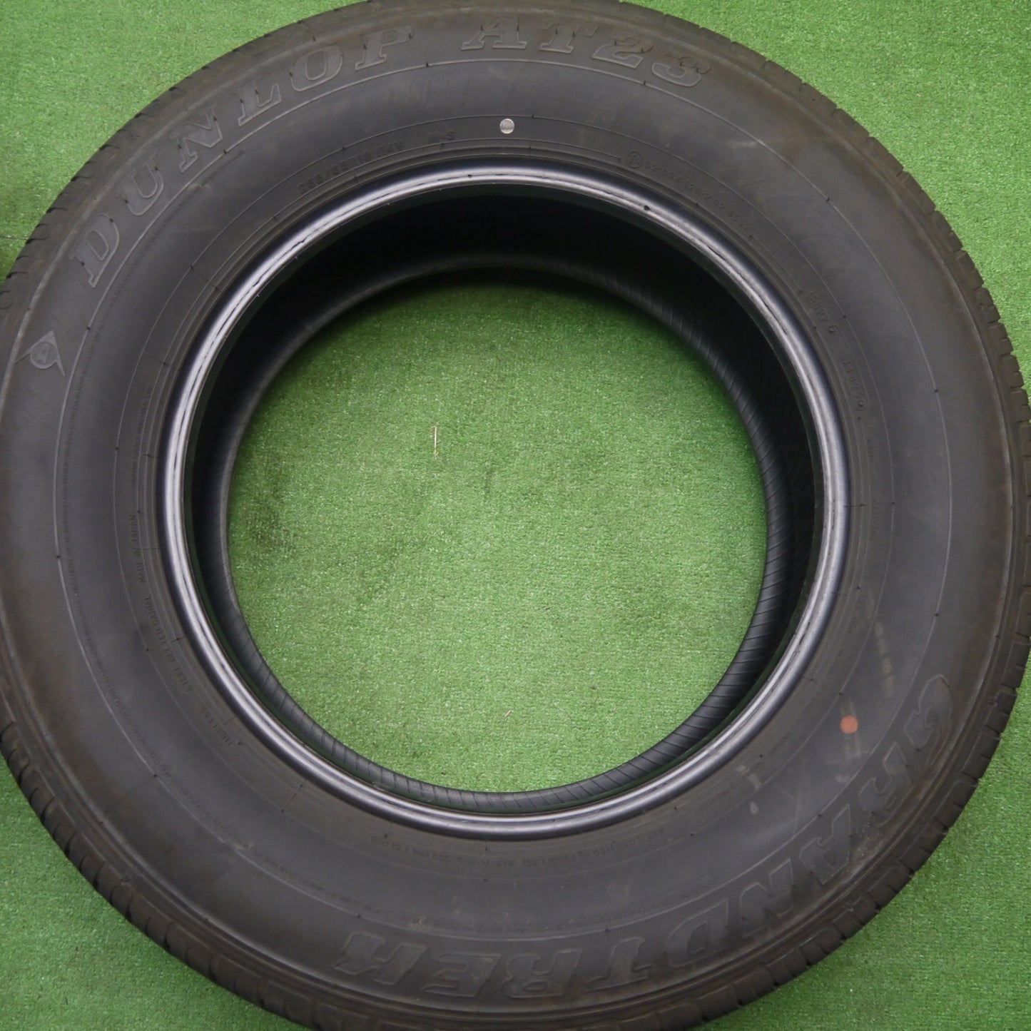 バリ溝！25年！9分★265/65R18 ダンロップ AT23 グラントレック タイヤ 18インチ ランクル プラド レクサス GX 等★5122602Hノタ