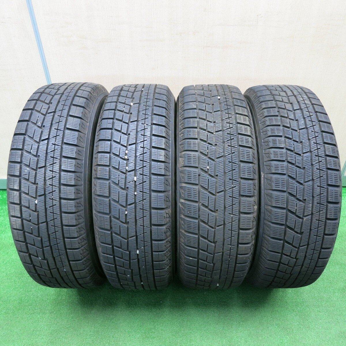 バリ溝！22年！9.5分以上★スタッドレス 195/65R15 ヨコハマ アイスガード iG60 JOKER ジョーカー 15インチ PCD114.3/5H★5012307TNス