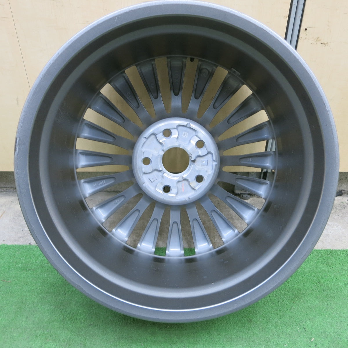 新車外し！1本★トヨタ クラウン セダン 純正 ホイール 19インチ 19×8J PCD120/5H★5042904ナホ