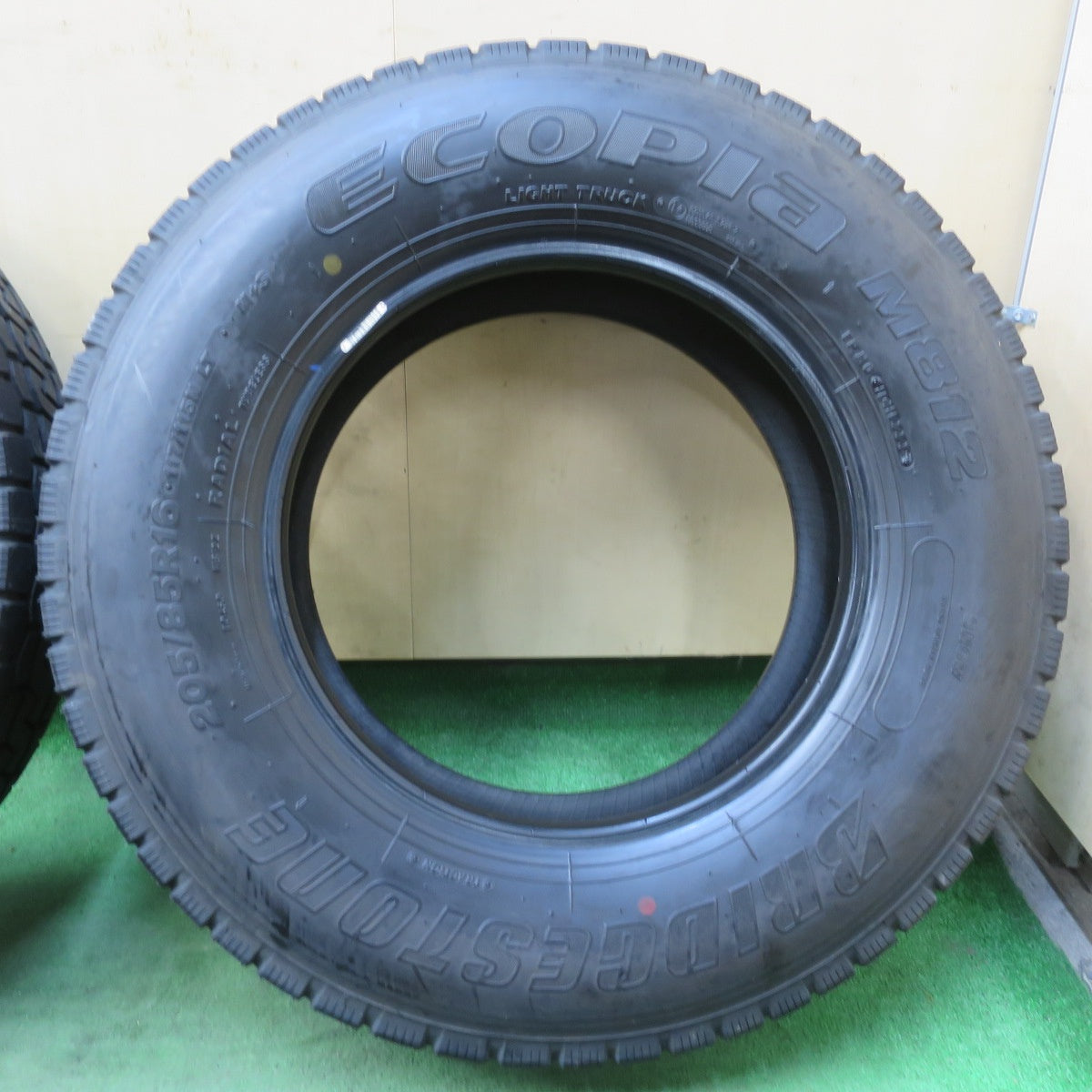 ほぼ未使用！25年！6本★トラック バス タイヤ 205/85R16 117/115N ブリヂストン エコピア M812 ミックス オールシーズン 16インチ★6013108イスタ