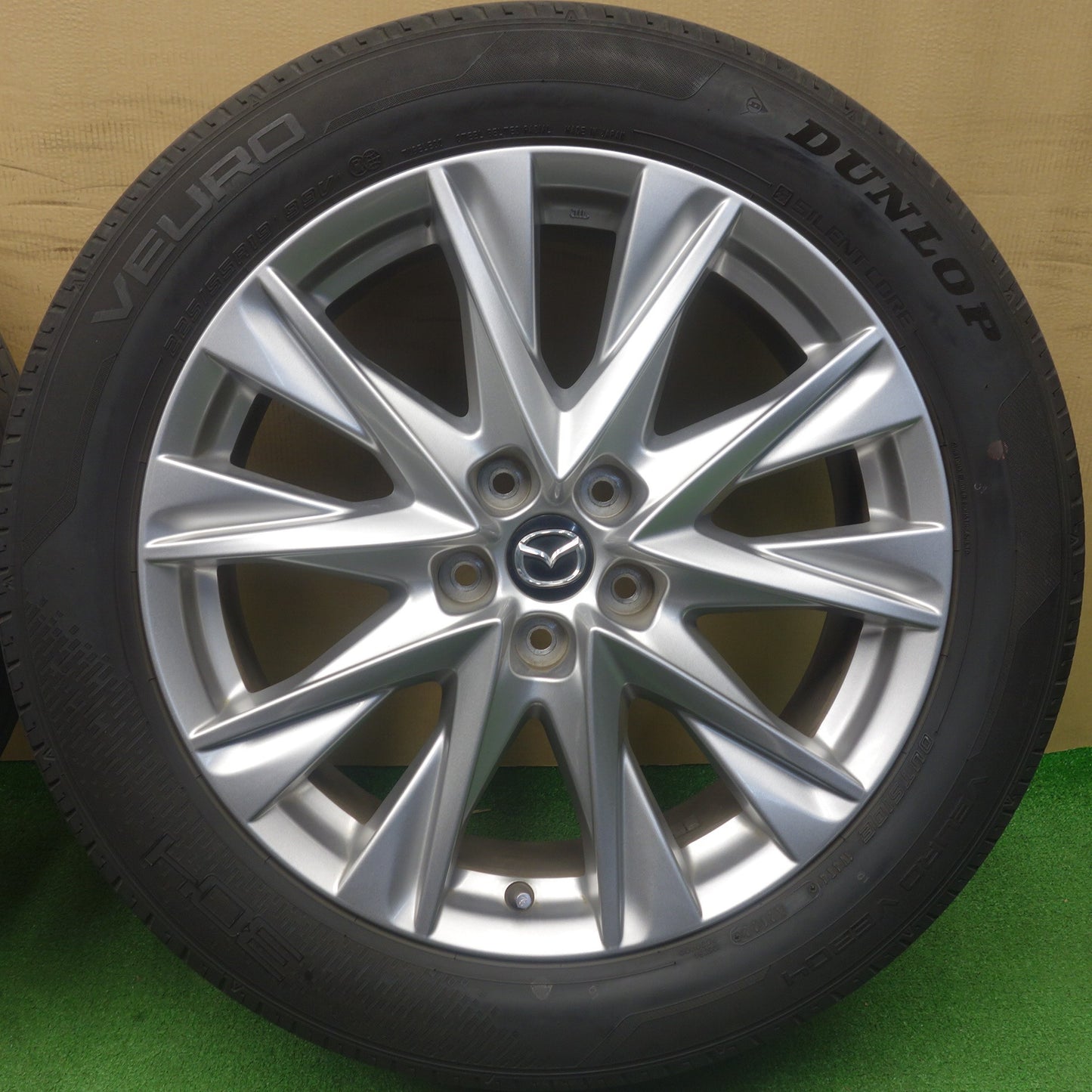 4本価格！22年★マツダ CX-8 Lパッケージ 純正 225/55R19 ダンロップ VEURO VE304 19インチ CX8 PCD114.3/5H★6040702KTノ