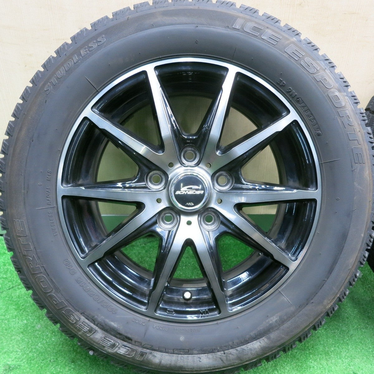 バリ溝！キレイ！9.5分★スタッドレス 195/65R15 アイスエスポルテ SCHNEIDER MiD シュナイダー 15インチ PCD114.3/5H★4123103HAス