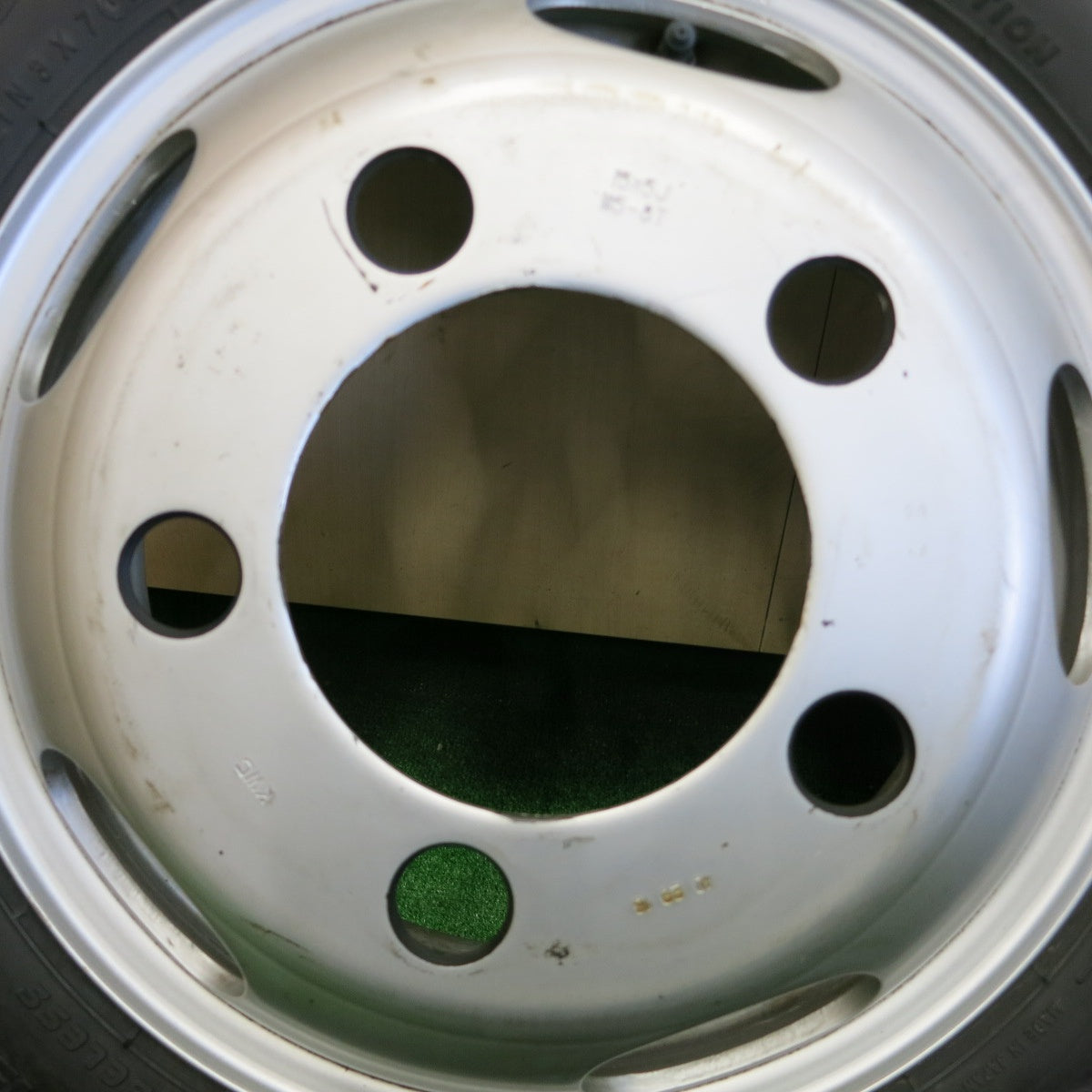 *送料無料* バリ溝！22年！9.5分以上★トラック タイヤ 195/75R15 109/107N スタッドレス トーヨー デルベックス M935 KWC スチール 115-8T PCD208/5H★4061501ナス