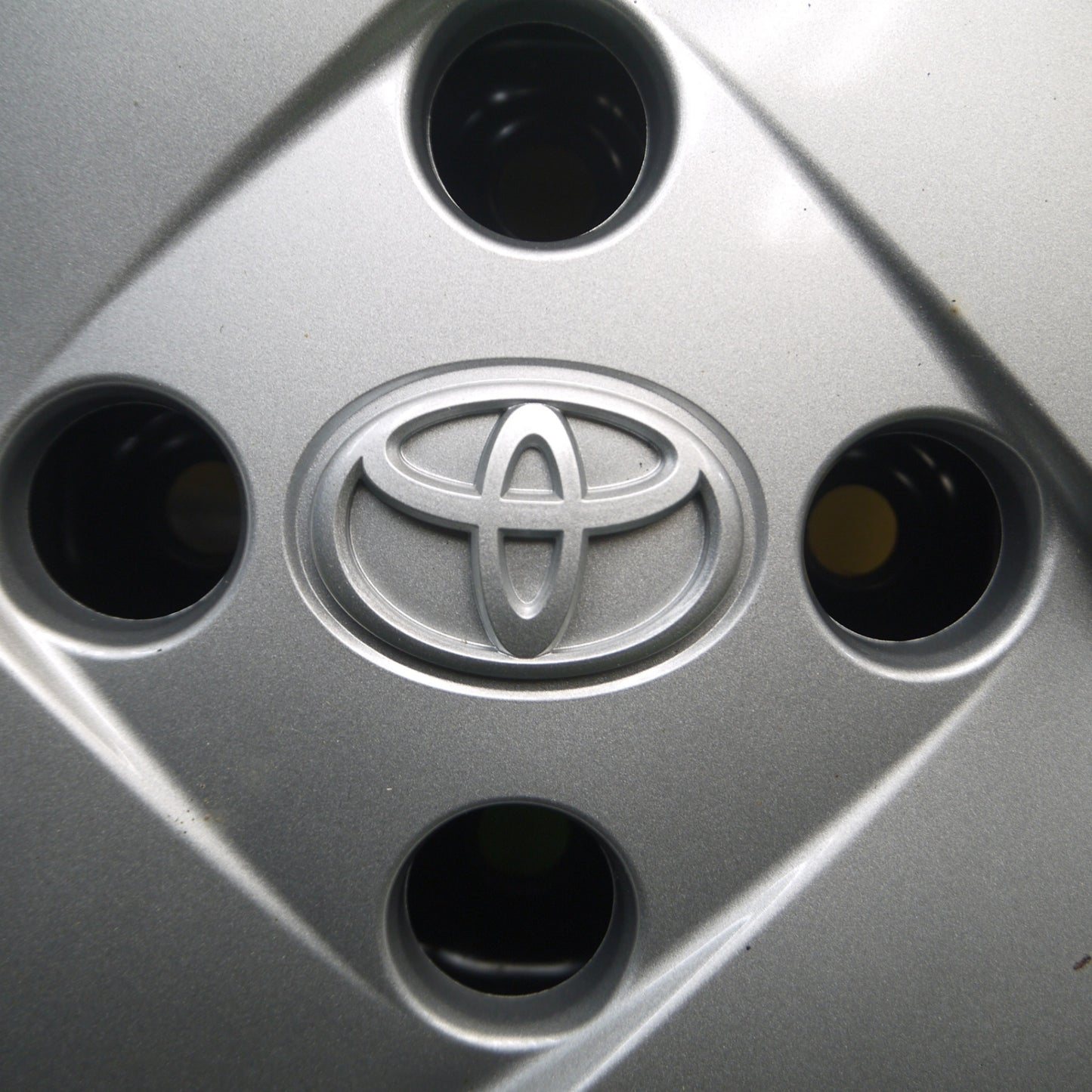 *送料無料* 新車外し★トヨタ アクア 純正 スチール ホイール 15インチ 15×5.5J PCD100/4H★4040309Hホ