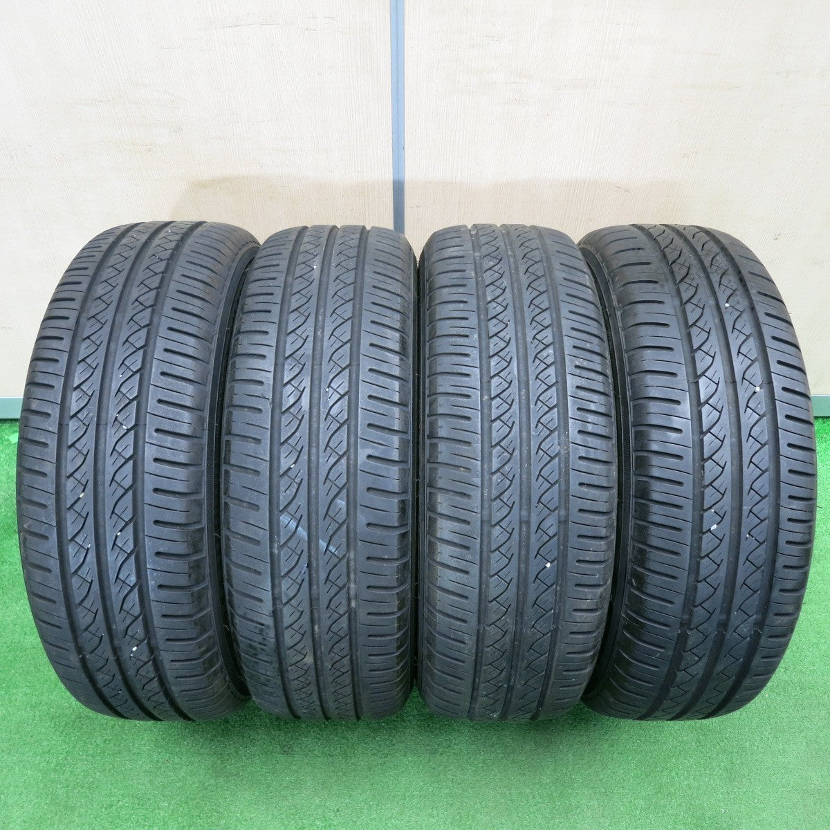 [送料無料] バリ溝！9分★日産 C25 セレナ 純正 195/65R15 ヨコハマ A.drive Aドライブ 15インチ PCD114.3/5H★5012305TNノ