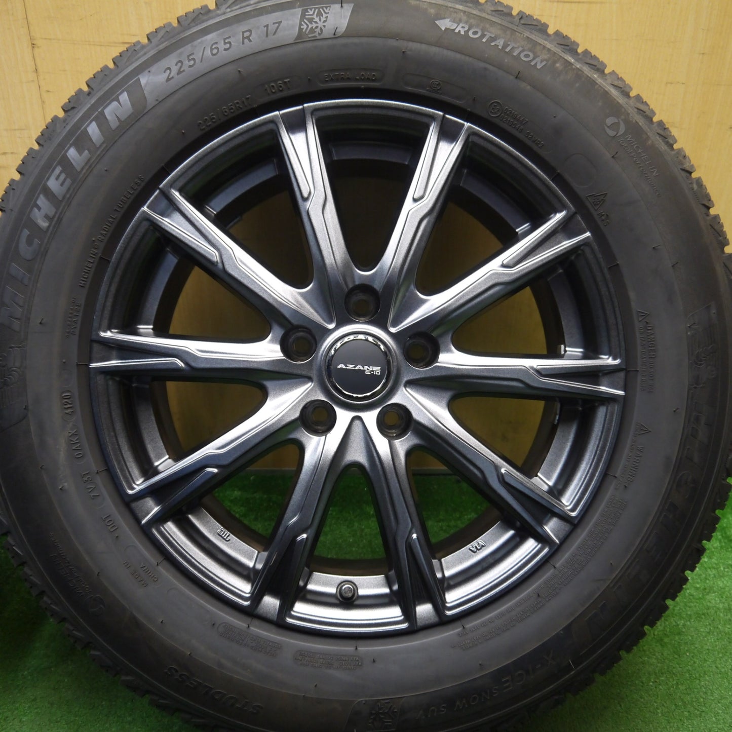 バリ溝！キレイ！9分★スタッドレス 225/65R17 ミシュラン X-ICE SNOW SUV AZANE E-10 アザーネ 17インチ PCD114.3/5H★6040101Hス