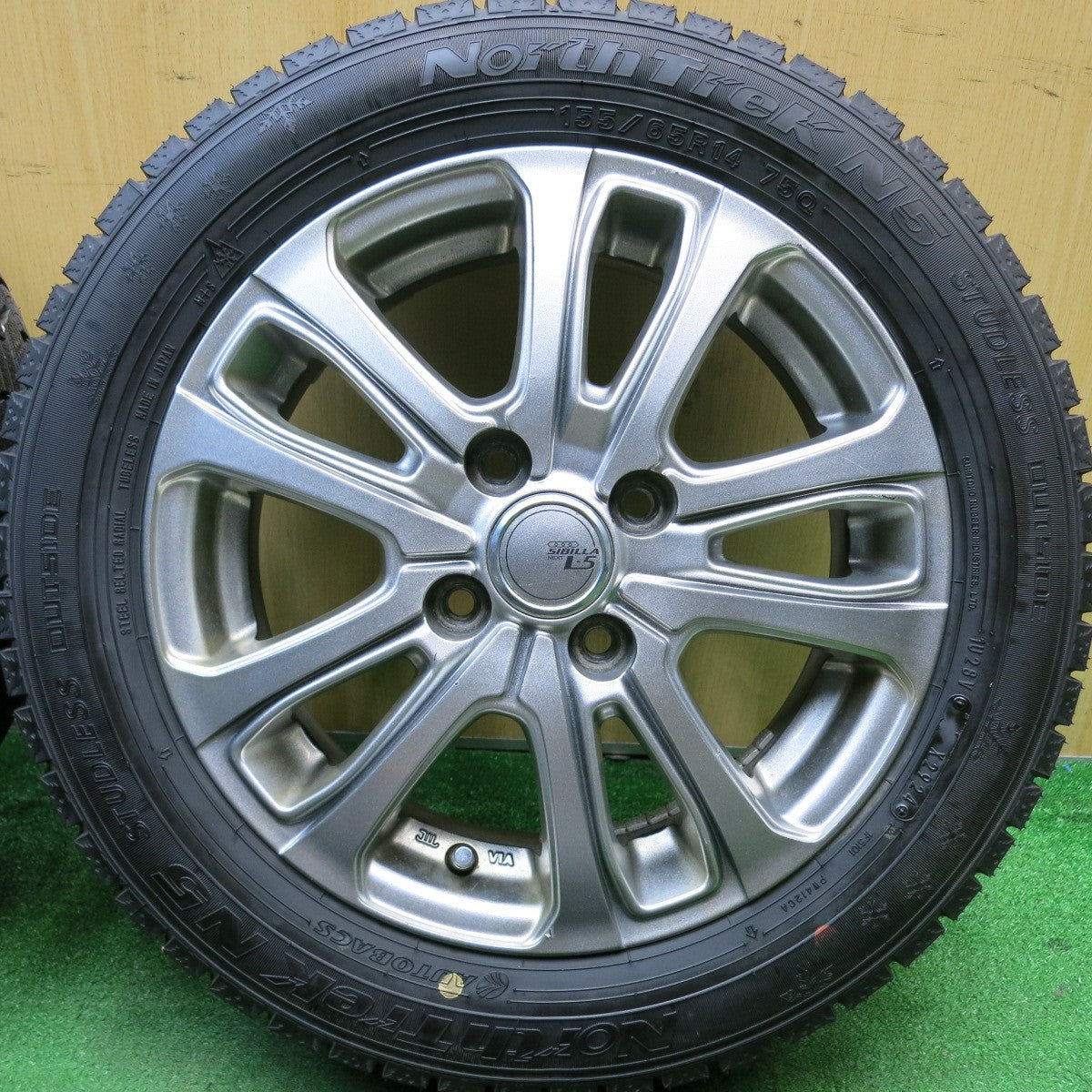 タイヤほぼ未使用！24年★スタッドレス 155/65R14 オートバックス ノーストレック N5 SIBILLA NEXT L-5 シビラ 14インチ PCD100/4H★5061308HAス