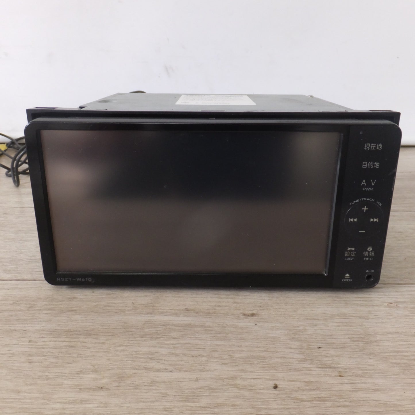 [送料無料] 現状品★富士通テン製 トヨタ 純正 SDナビゲーション NSZT-W61G 08545-00U31 セキュリティロック[81]★