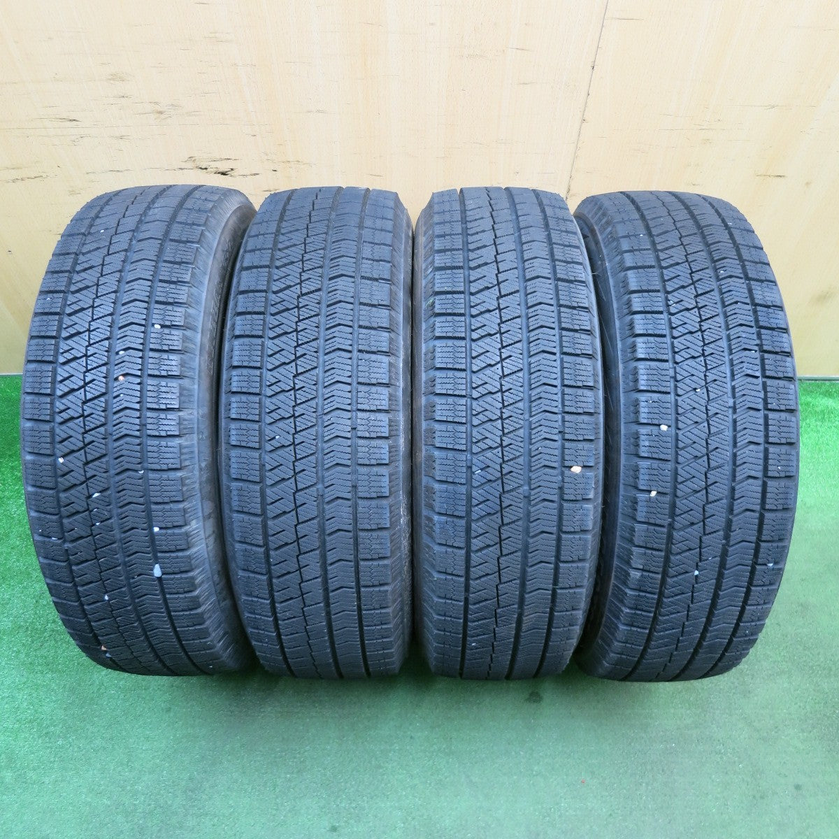 バリ溝！キレイ！9分★スタッドレス 195/65R16 ブリヂストン ブリザック VRX2 BALMINUM バルミナ 16インチ PCD100/4H★5050706NJス