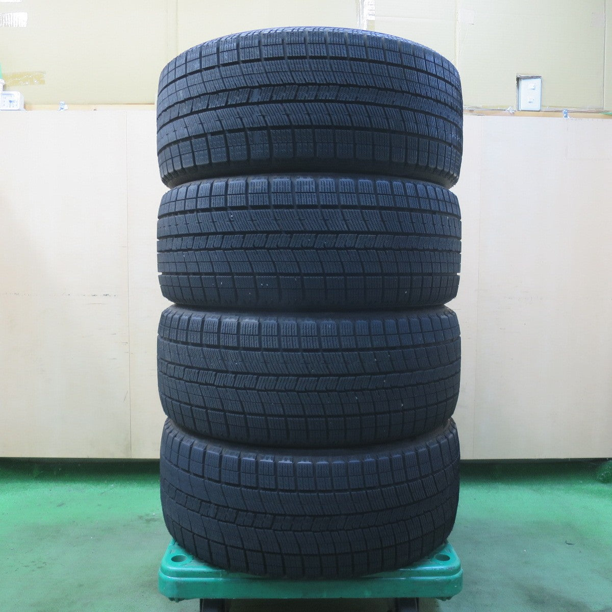 バリ溝！24年！9.5分★スタッドレス 245/40R19 ナンカン アイスアクティバ AW-1 タイヤ 19インチ エスティマ スカイライン フーガ マツダ6 等★6021106イスタ