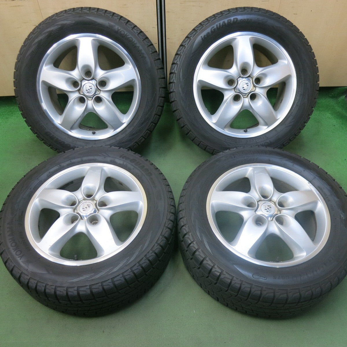 バリ溝！9.5分★ポルシェ カイエン 955 純正 BBS 255/55R18 スタッドレス ヨコハマ アイスガード G075 18インチ PCD130/5H★5110702SKス