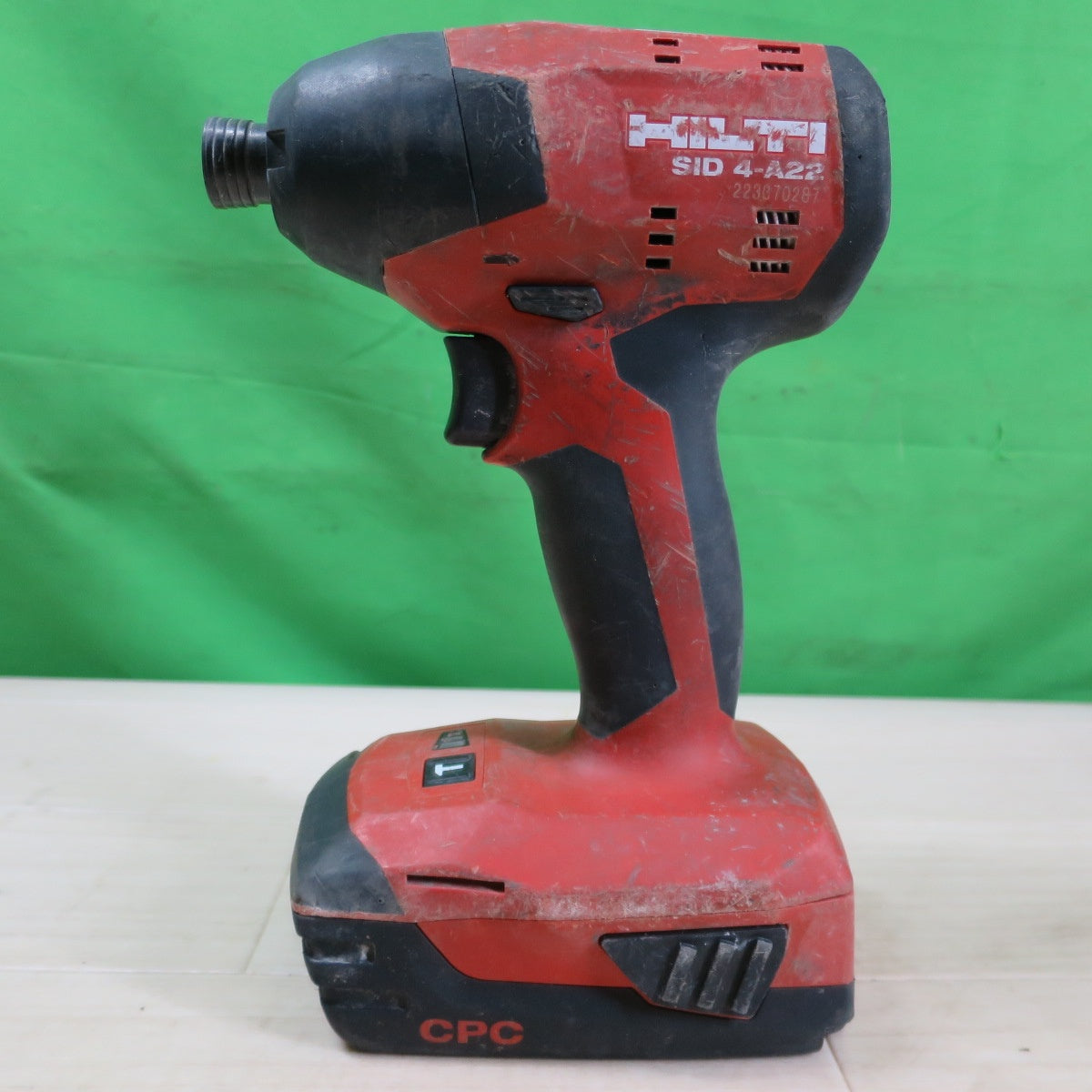 [送料無料] バッテリー2個付き☆HILTI ヒルティ インパクトドライバー SID 4-A22 電動 工具 充電式 DIY コードレス  ①☆