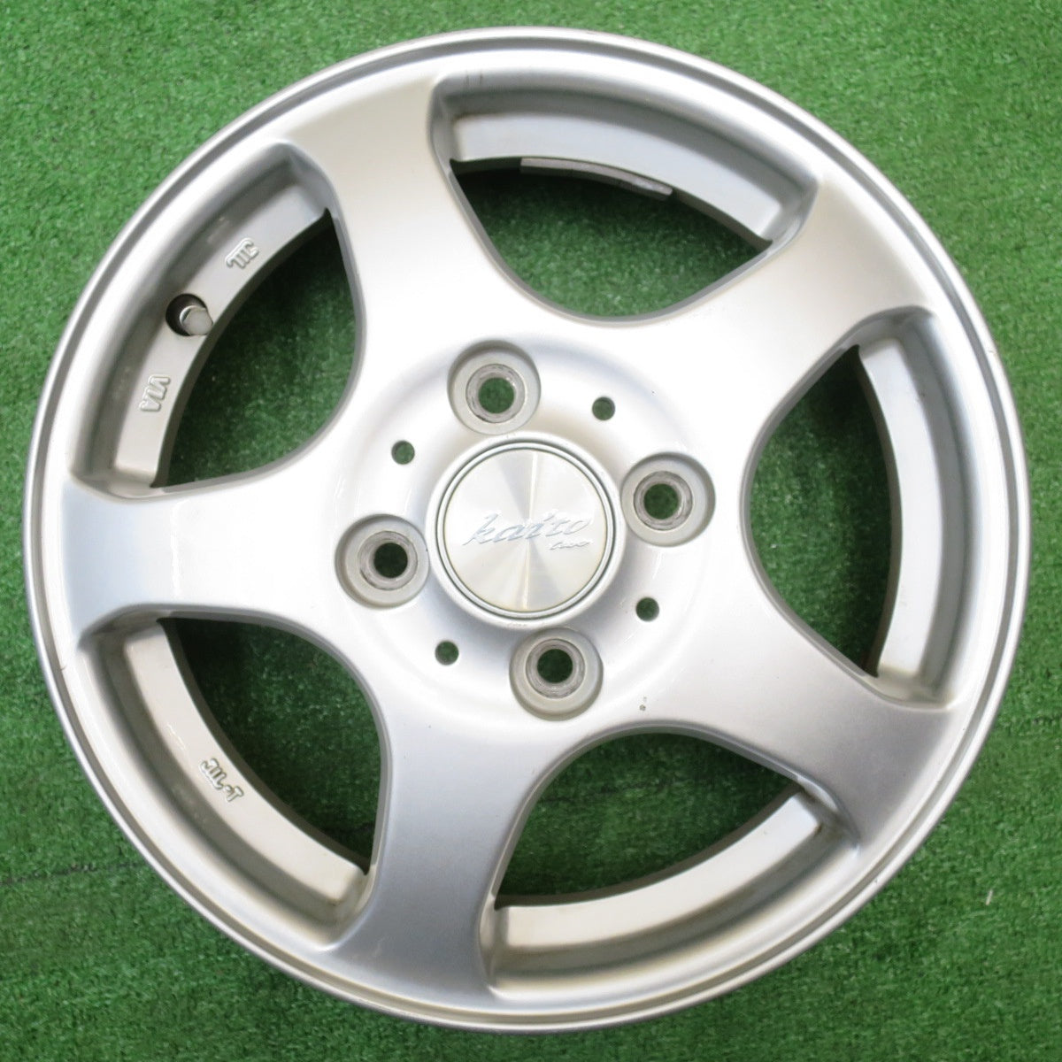 4本価格★Kaito two カイト ツー 13インチ 社外 アルミ ホイール 13×4.00B PCD100/4H★5110104NJホ