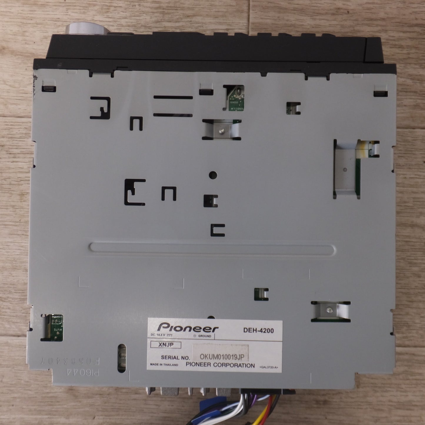[送料無料] ★カロッツェリア carrozzeria オーディオメインユニット  チューナーメインユニット DEH-4200(51)★