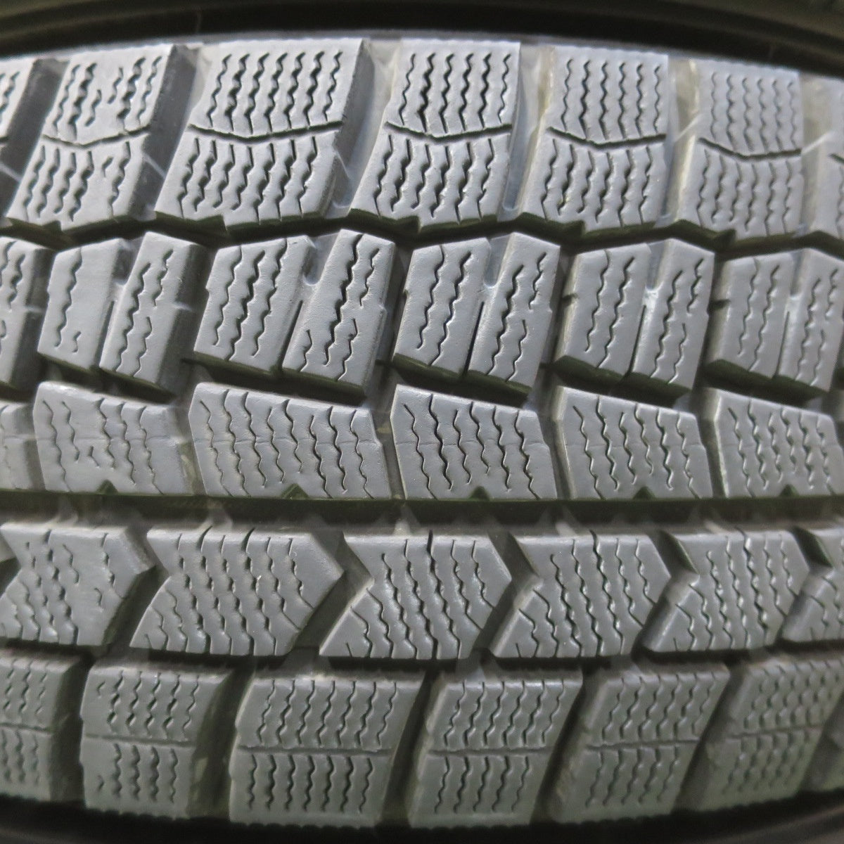 バリ溝！23年！キレイ！9.5分★スタッドレス 185/65R15 ダンロップ ウインターマックス WM02 DUFACT デュファクト 15インチ PCD100/4H★6031111イス