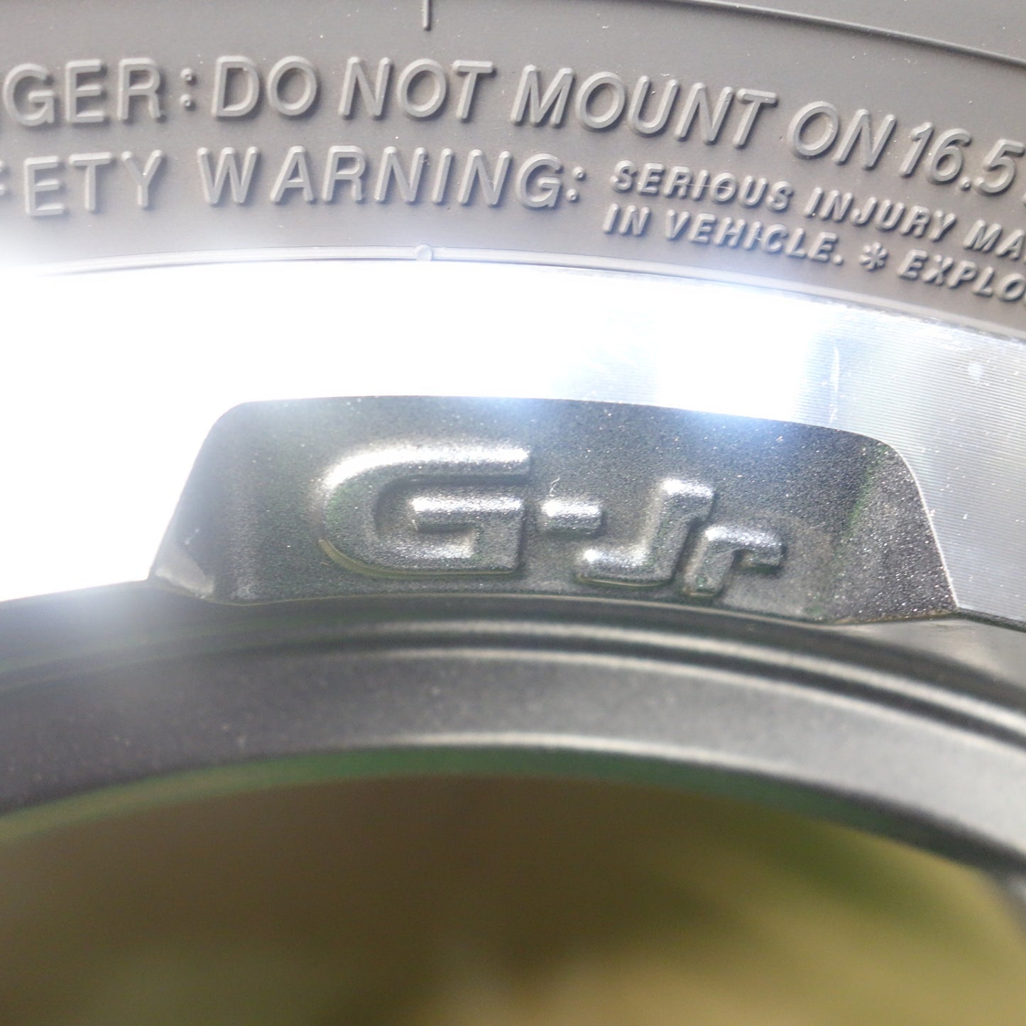 バリ溝！23年！キレイ！8.5分★PREMIX GRAVAS-JⅡ G-Jr 235/70R16 ヨコハマ ジオランダー CV G058 16インチ プレミックス グラバス J2 PCD114.3/5H★5122103KTノ