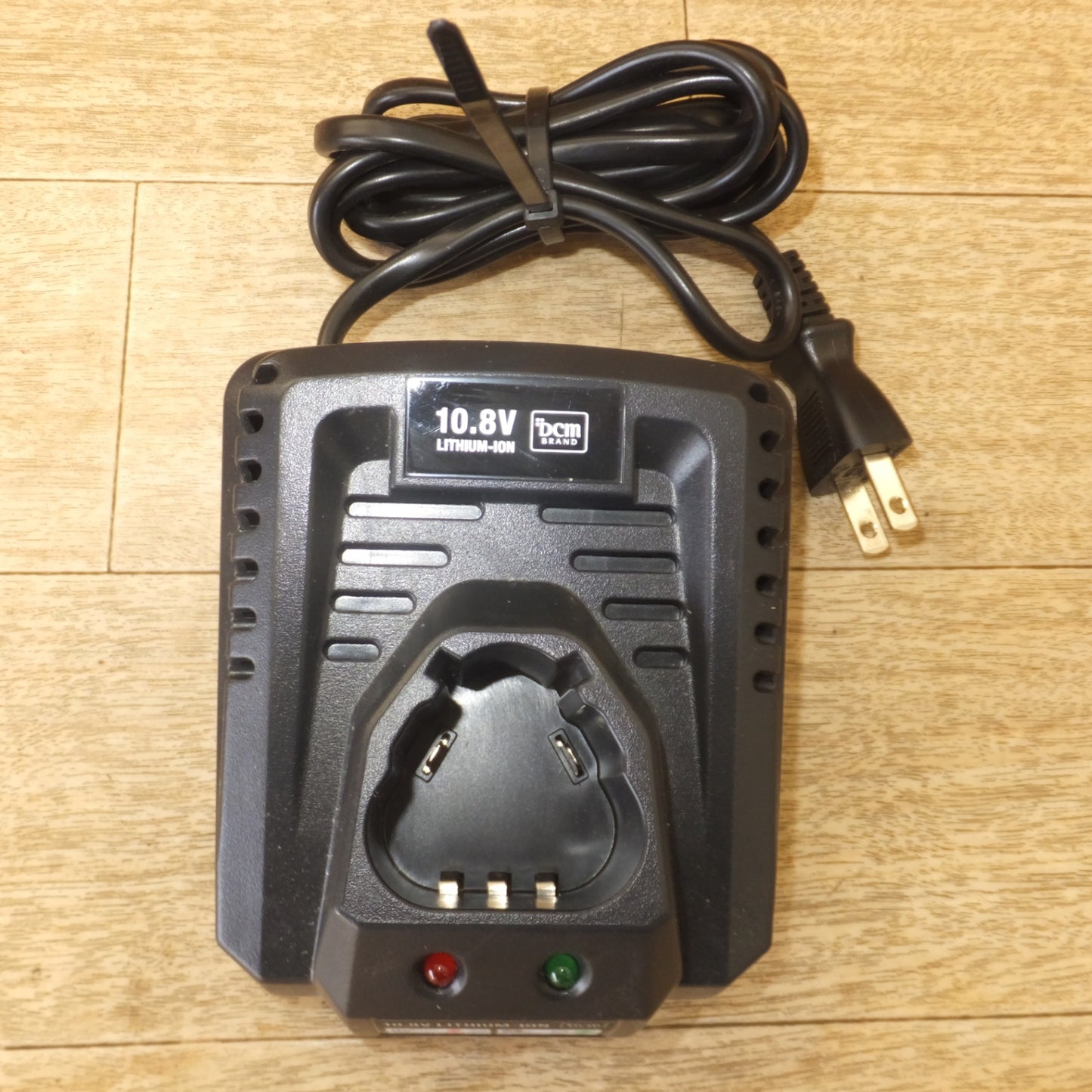 [送料無料] ★DCM 充電式丸のこ 85mm T-CS108V　バッテリー T-BP108V15A　充電器 T-CH108V　10.8V セット★