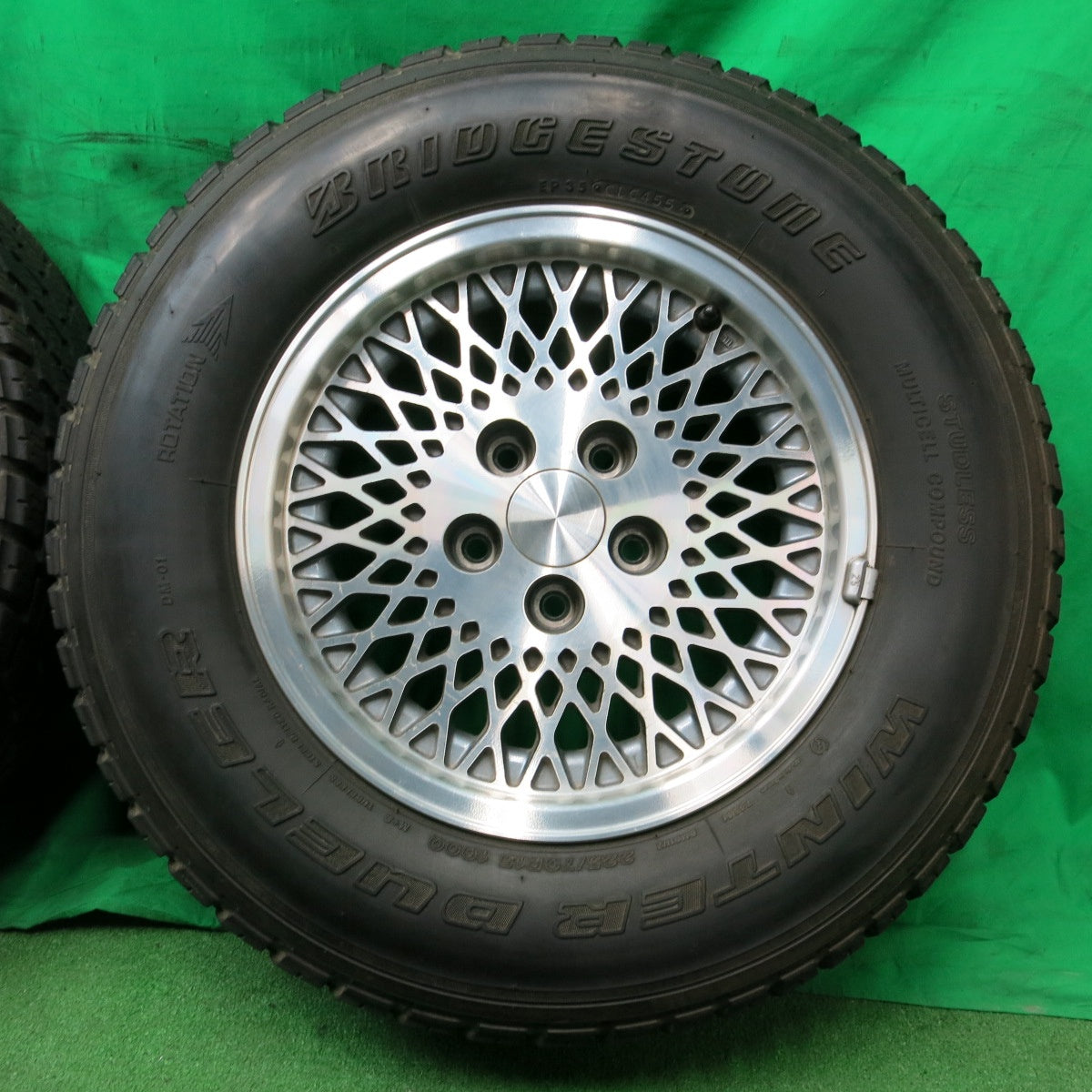 *送料無料* 4本価格★JEEP ジープ チェロキー 純正 225/70R15 スタッドレス ブリヂストン ウインター デューラー DM-01 PCD114.3/5H★4052901ナス