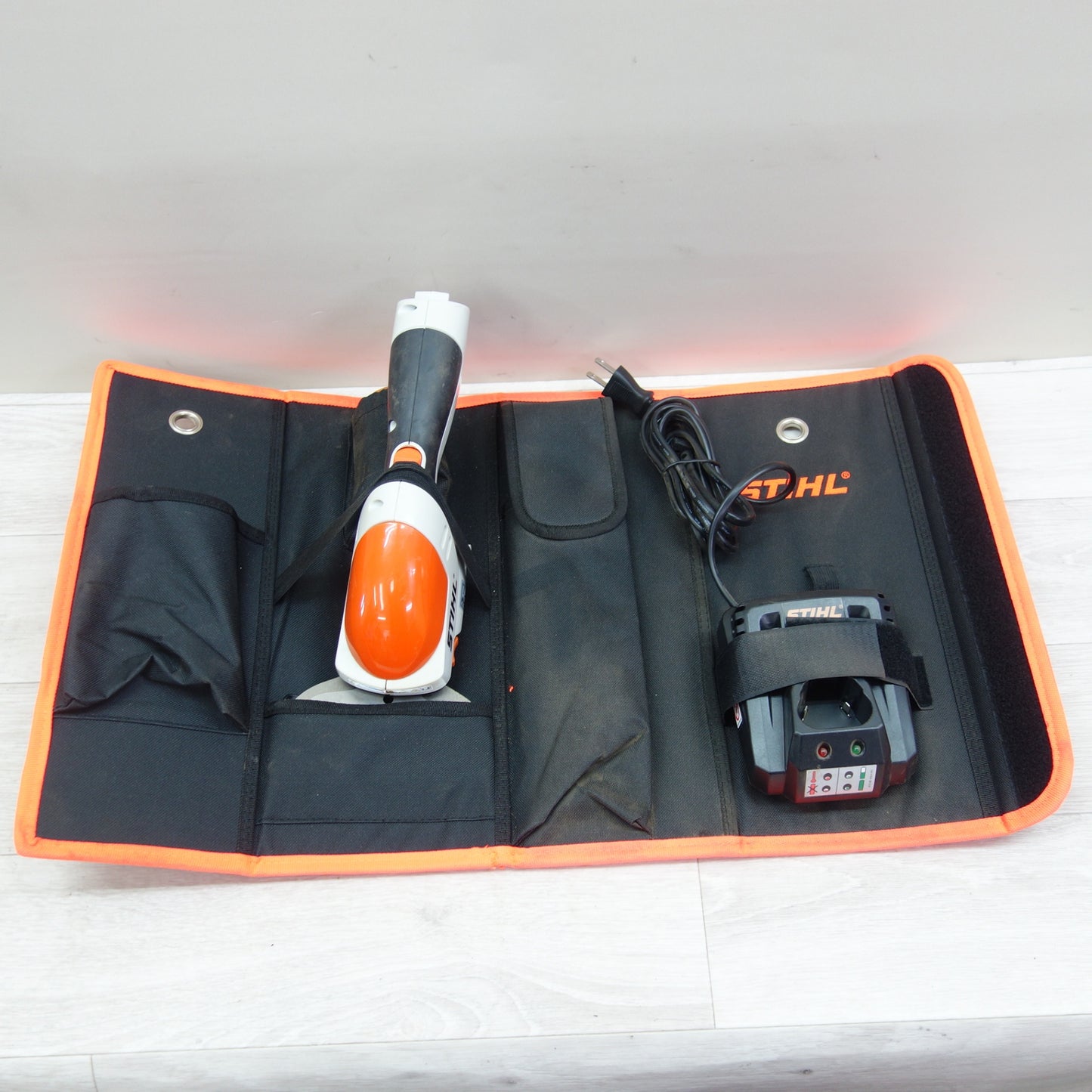 [送料無料] キレイ☆STIHL バッテリー ガーデン バリカン HSA25 スチール 充電式 ヘッジトリマー☆