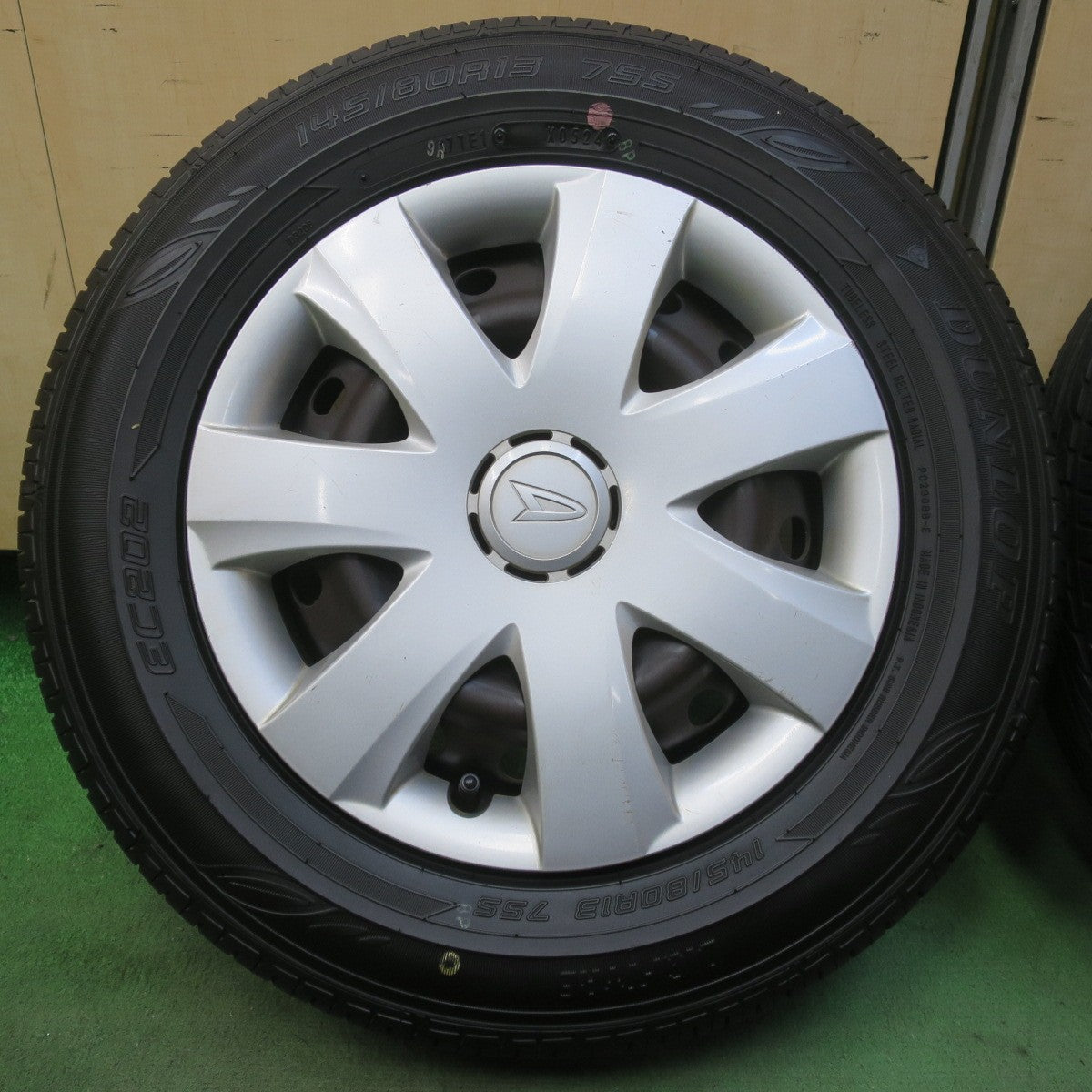 ほぼ未使用！24年◎ダイハツ ミラ ムーヴ 等 純正 スチール 145/80R13 ダンロップ EC202 13インチ PCD100/4H◎6081102IMノ